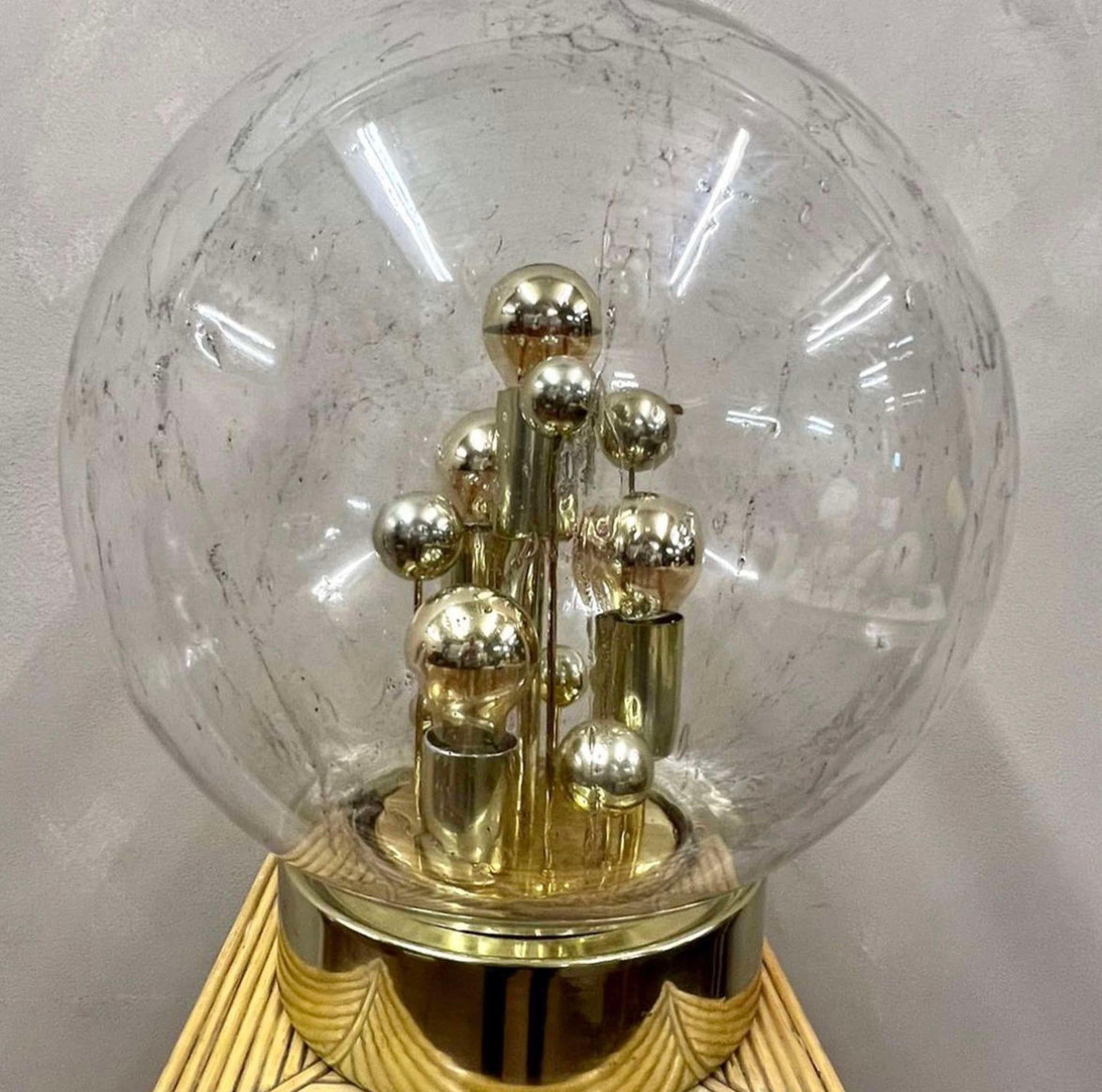 20ième siècle Grande lampe globe Doria en vente