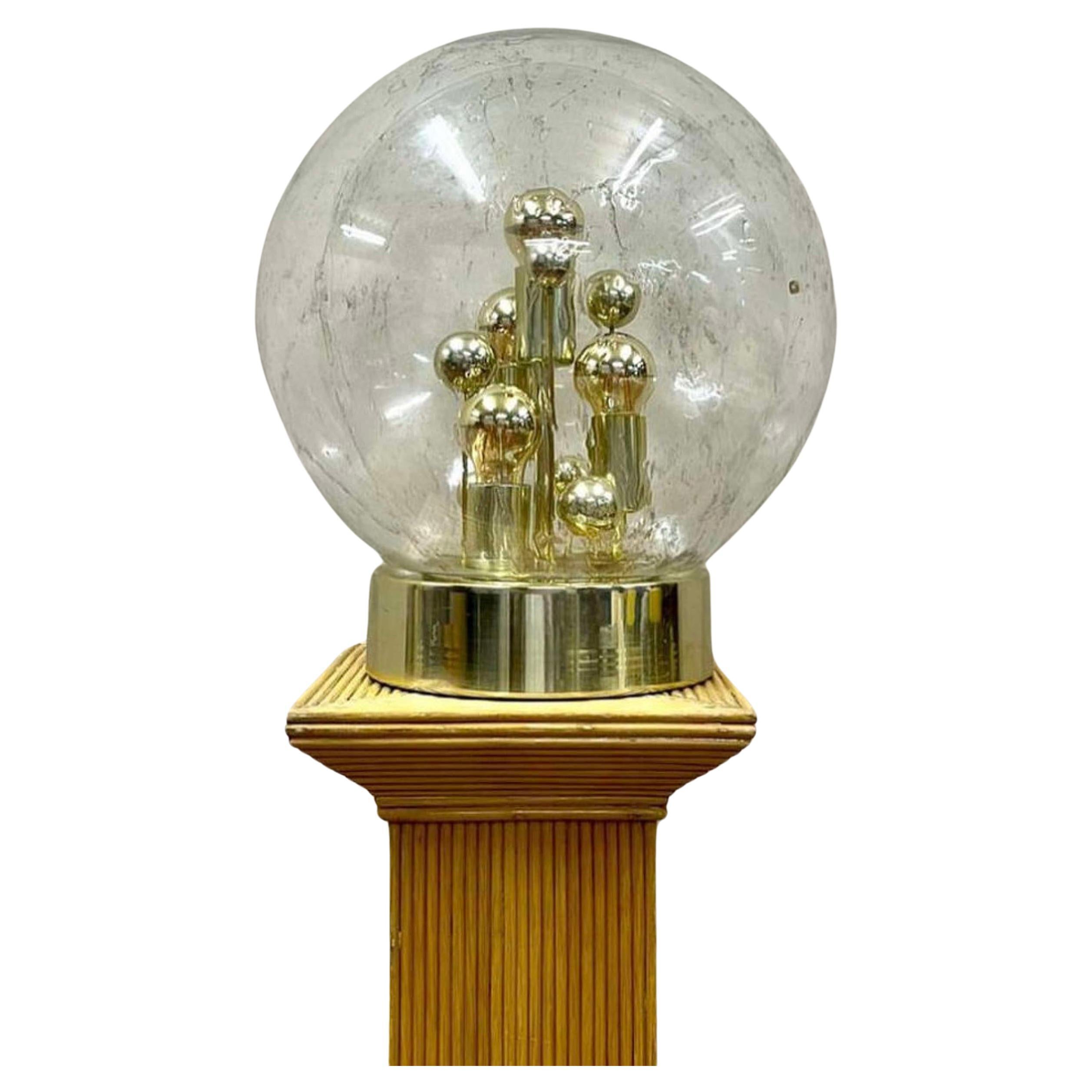 Grande lampe globe Doria en vente