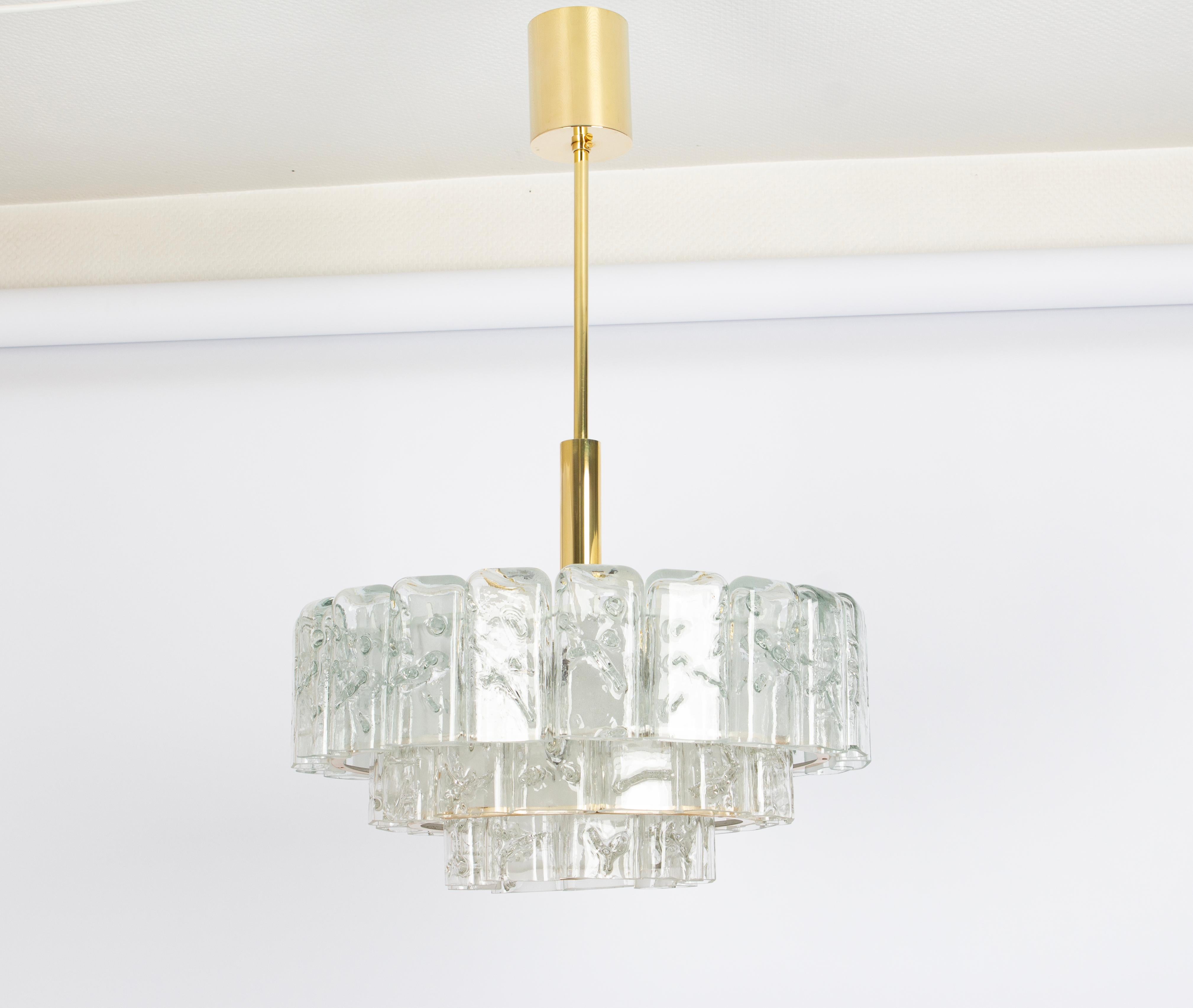 Mid-Century Modern Grand lustre en tubes de verre glacé Doria, Allemagne, années 1960 en vente