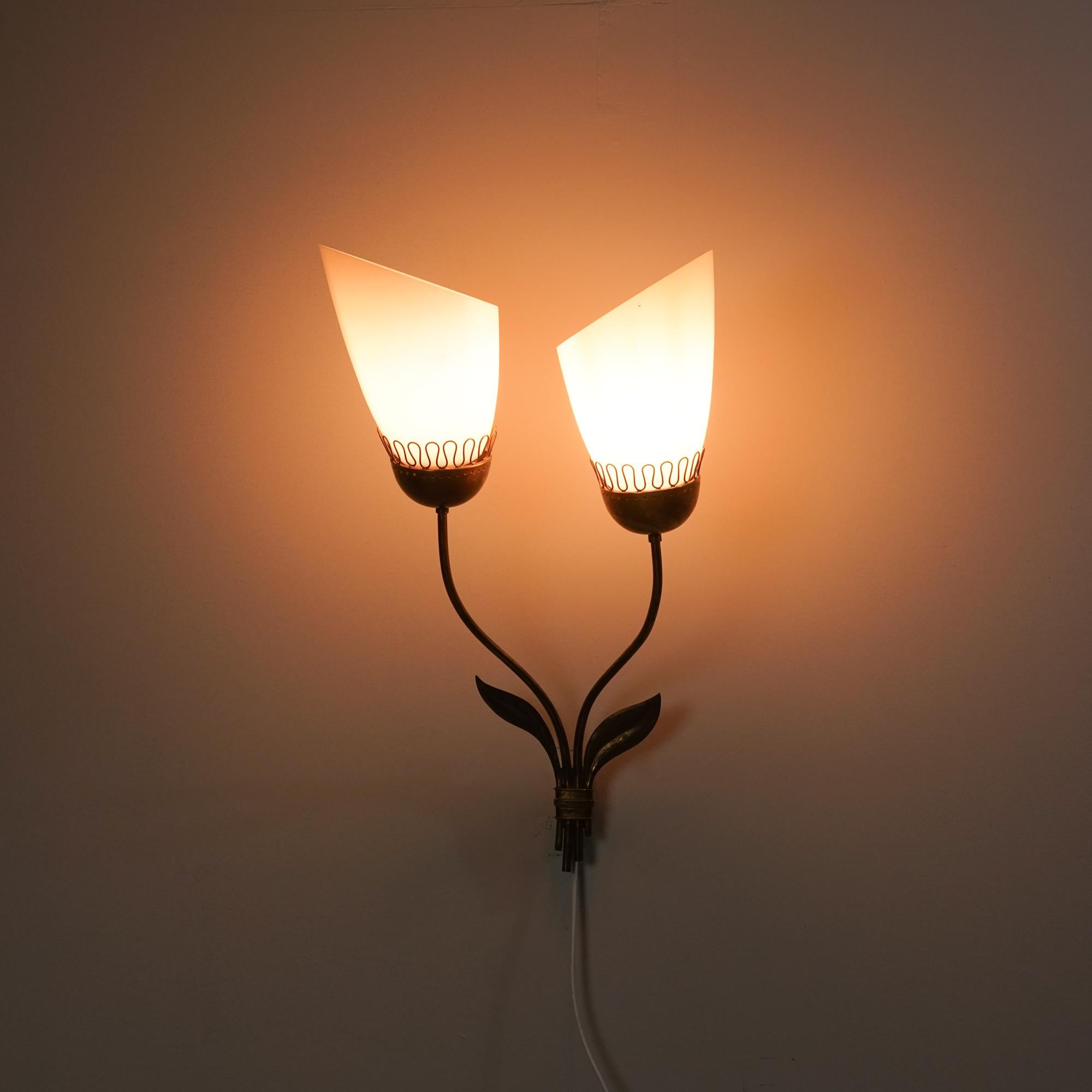 Mid-20th Century Large Double Armed Wall Light In The Style Of Paavo Tynell, 1940s For Sale