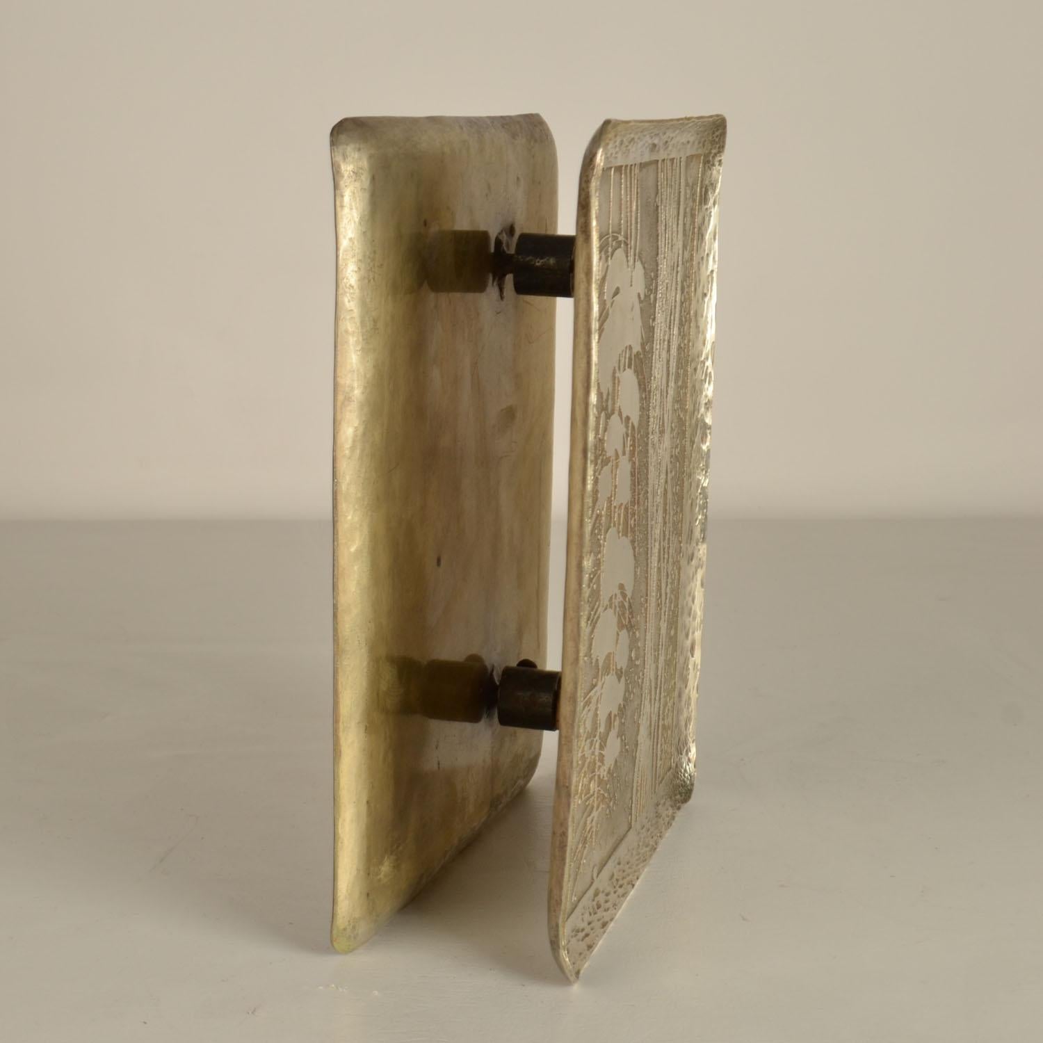 Large Double Door Handles with Etched Silver Plated Texture en vente 4