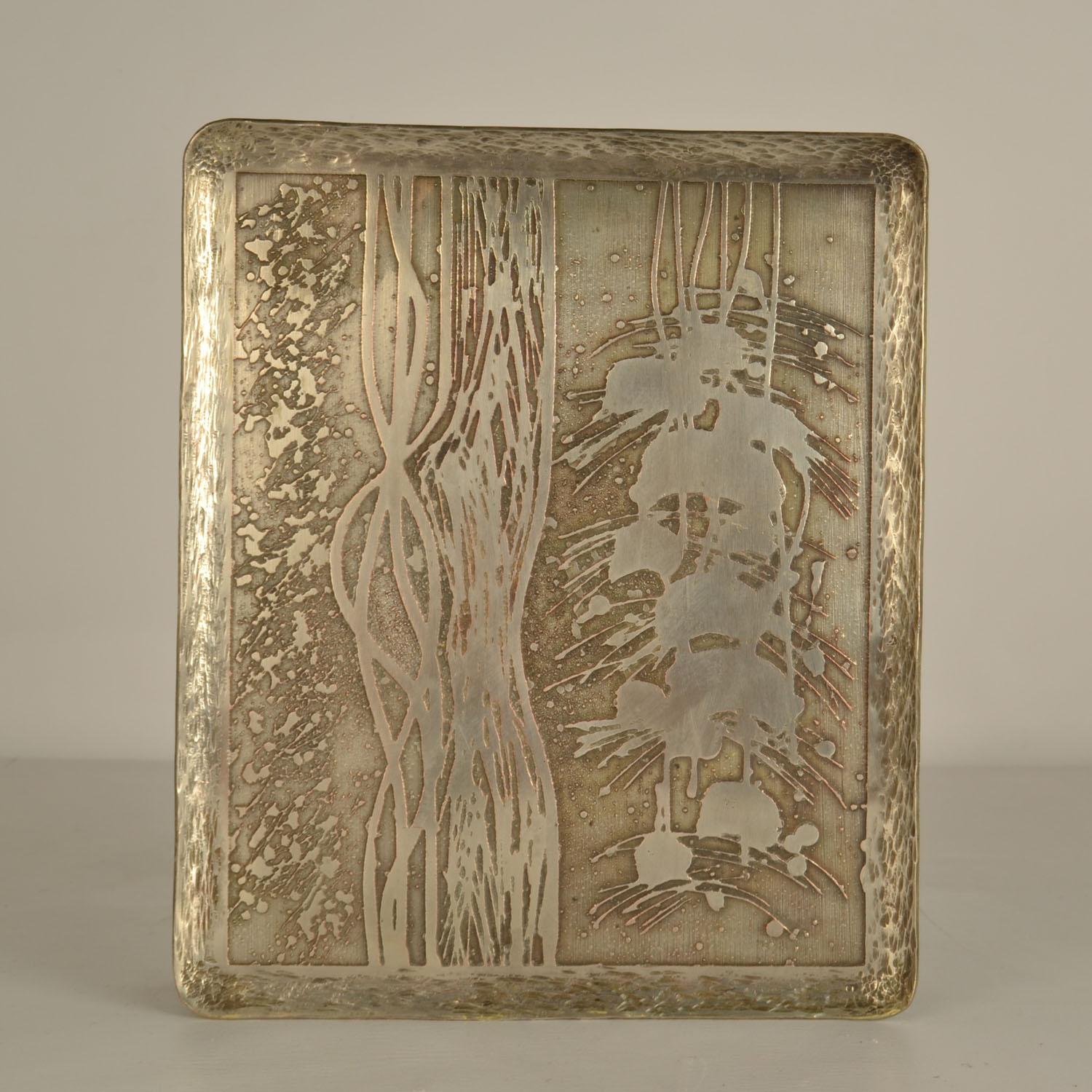 Milieu du XXe siècle Large Double Door Handles with Etched Silver Plated Texture en vente