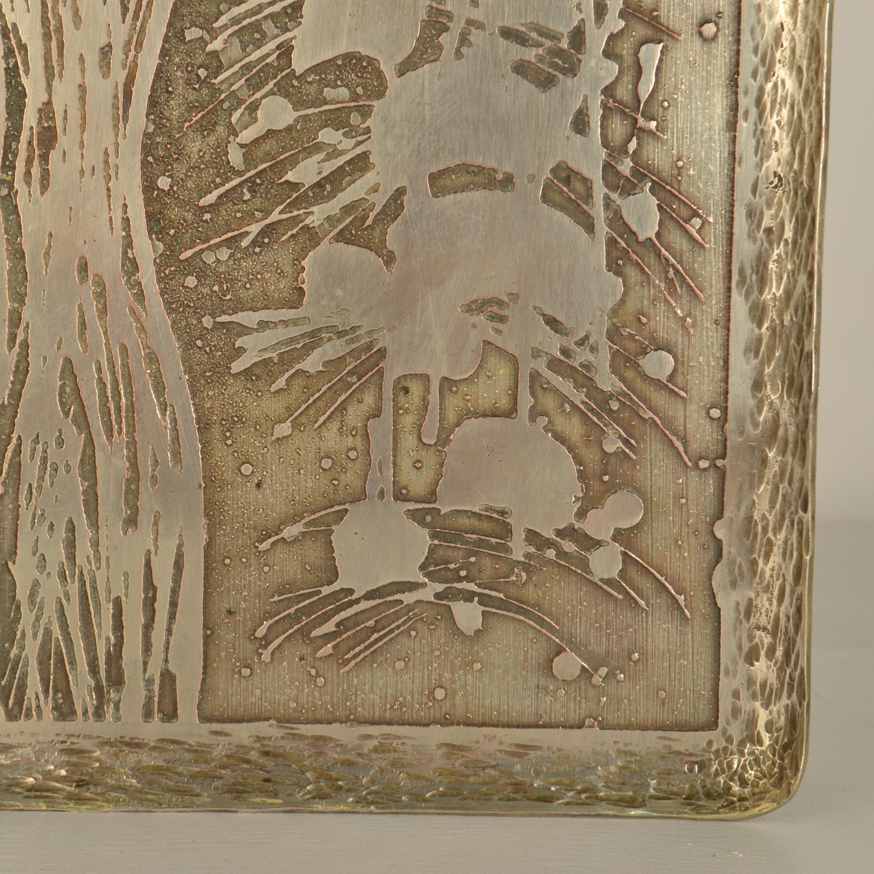 Large Double Door Handles with Etched Silver Plated Texture en vente 1