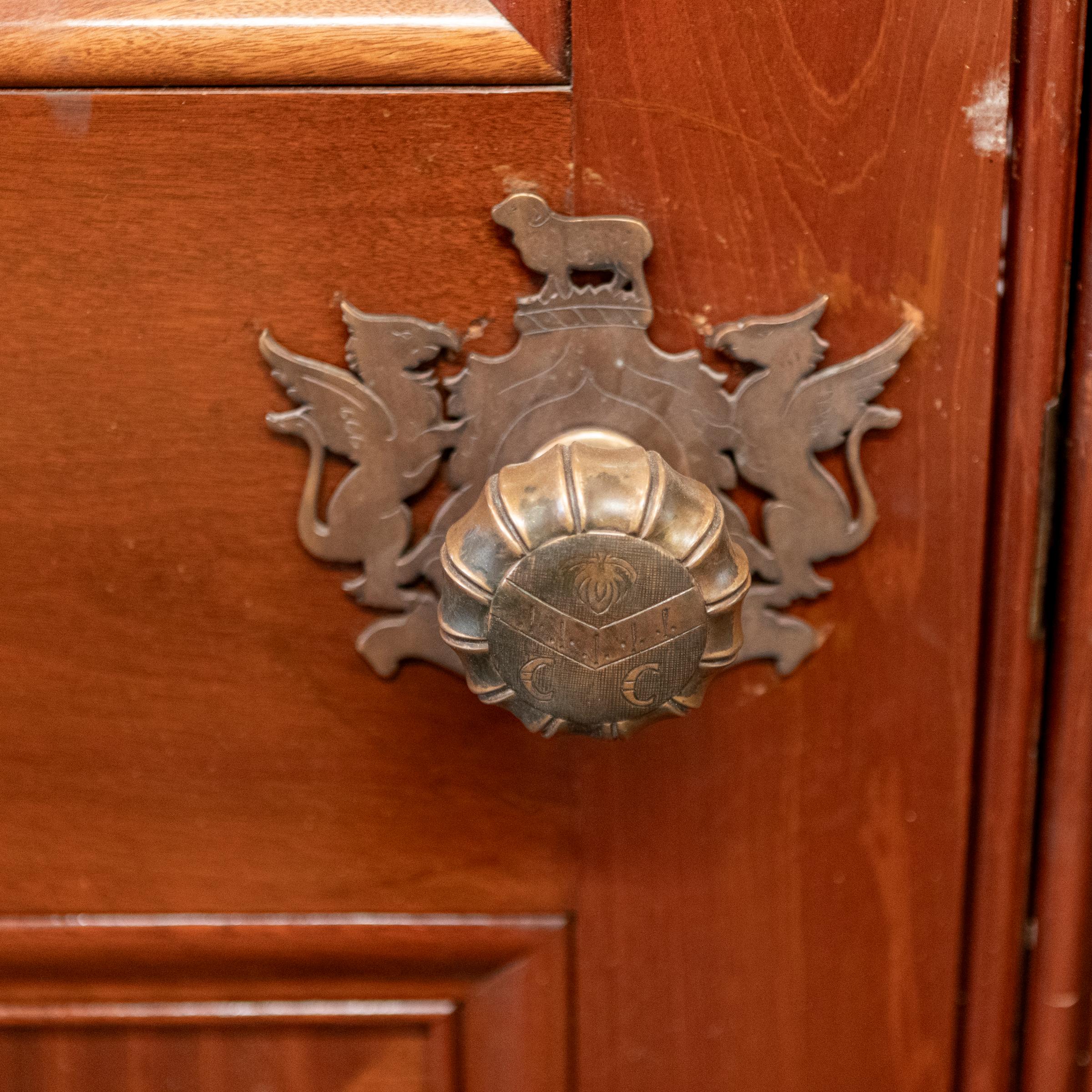 Divisorio per ambienti a due ante di grandi dimensioni  Da Clothworkers' Hall Londra in vendita 12