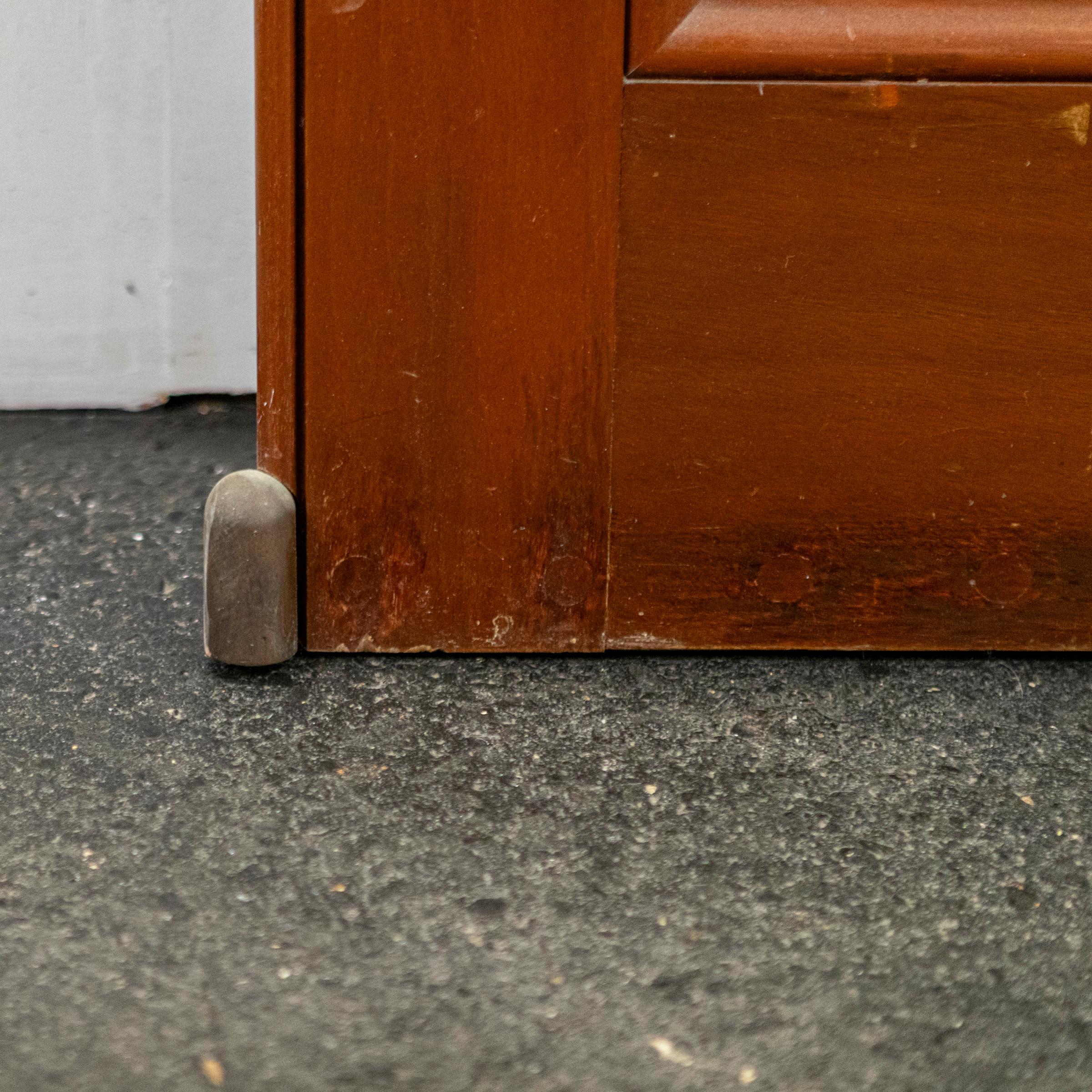 Inglese Divisorio per ambienti a due ante di grandi dimensioni  Da Clothworkers' Hall Londra in vendita