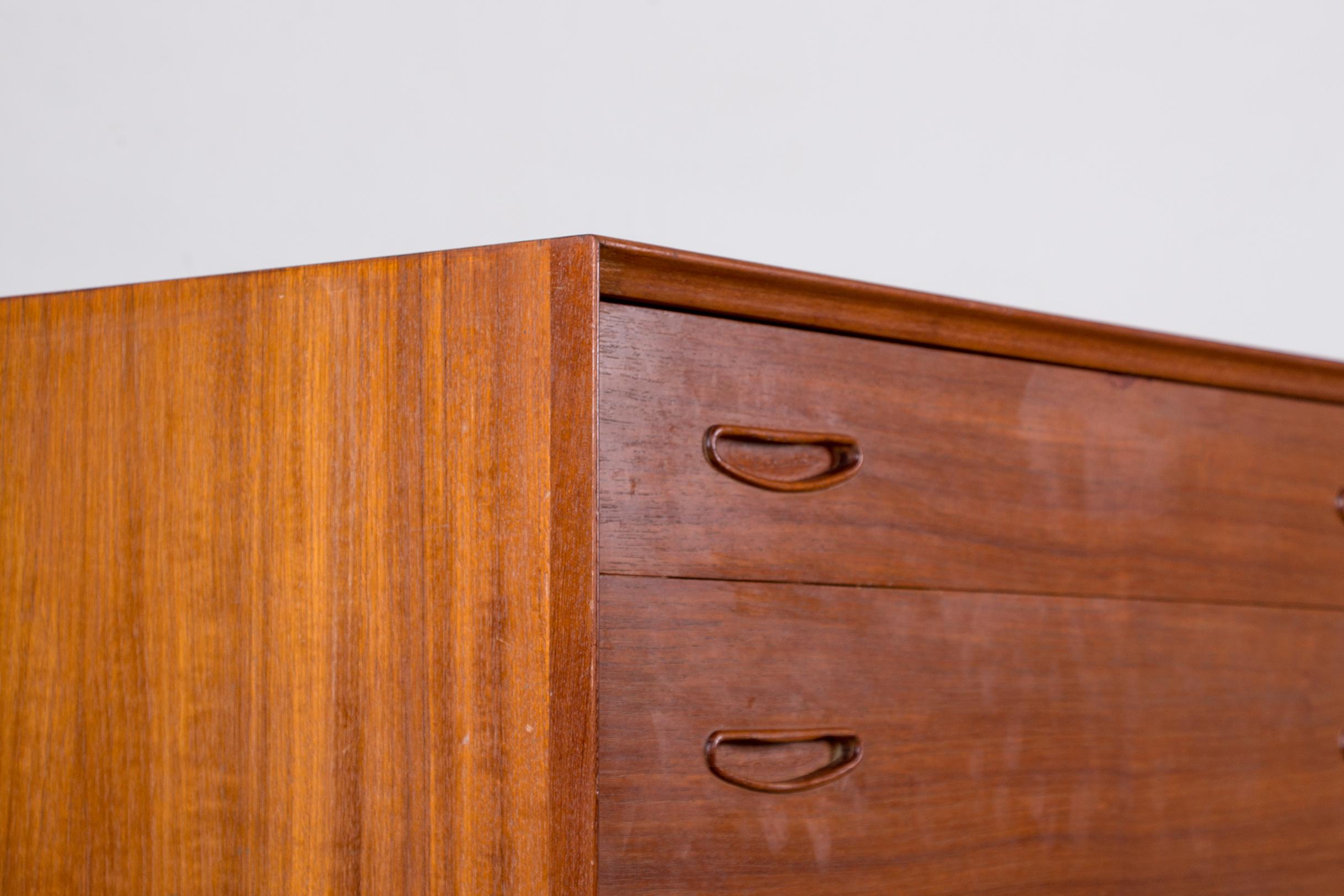 Large Double Dresser, or Danish Sideboard, 8 Drawers, in Teak 1960 8