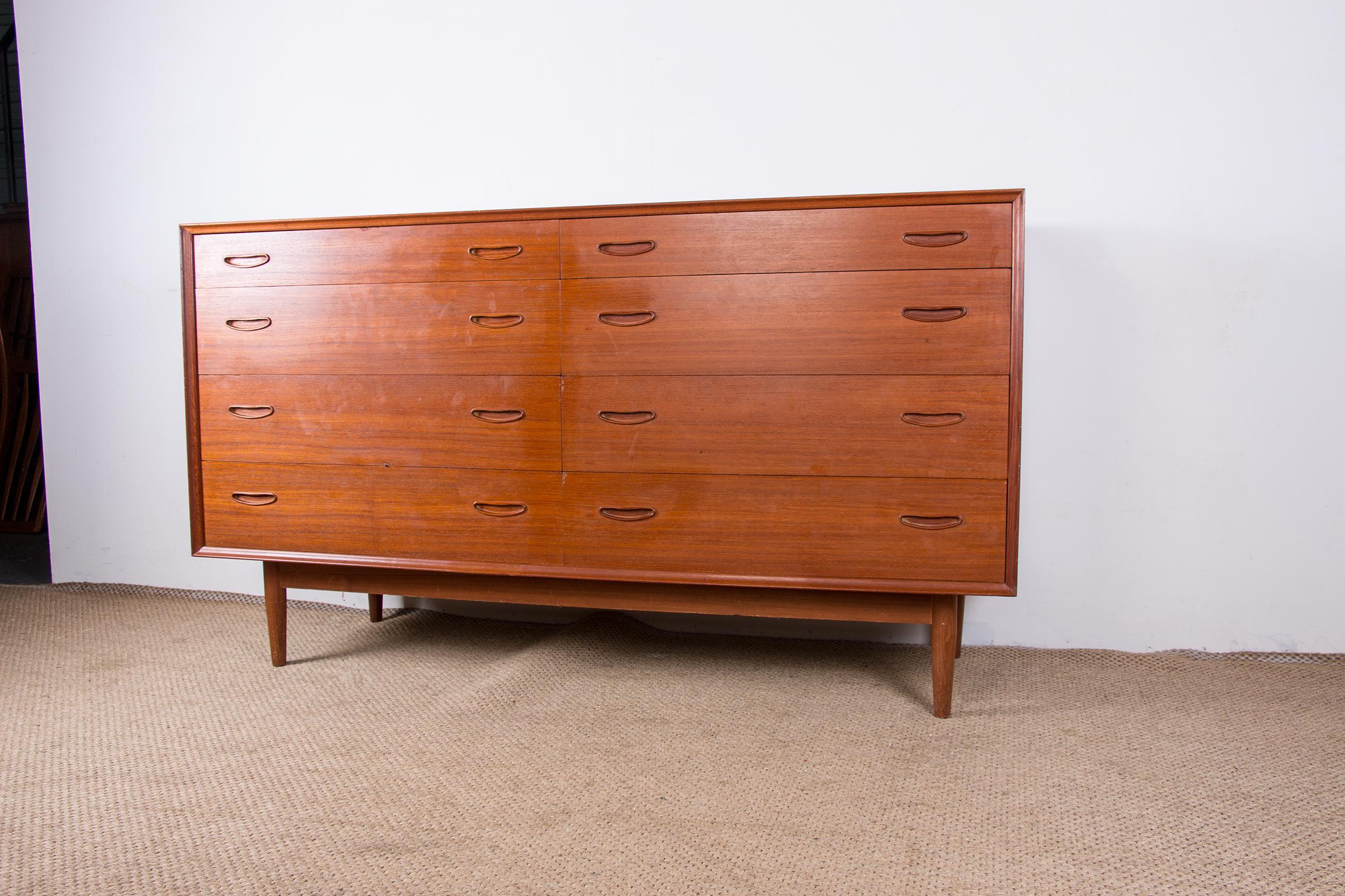 Large Double Dresser, or Danish Sideboard, 8 Drawers, in Teak 1960 4