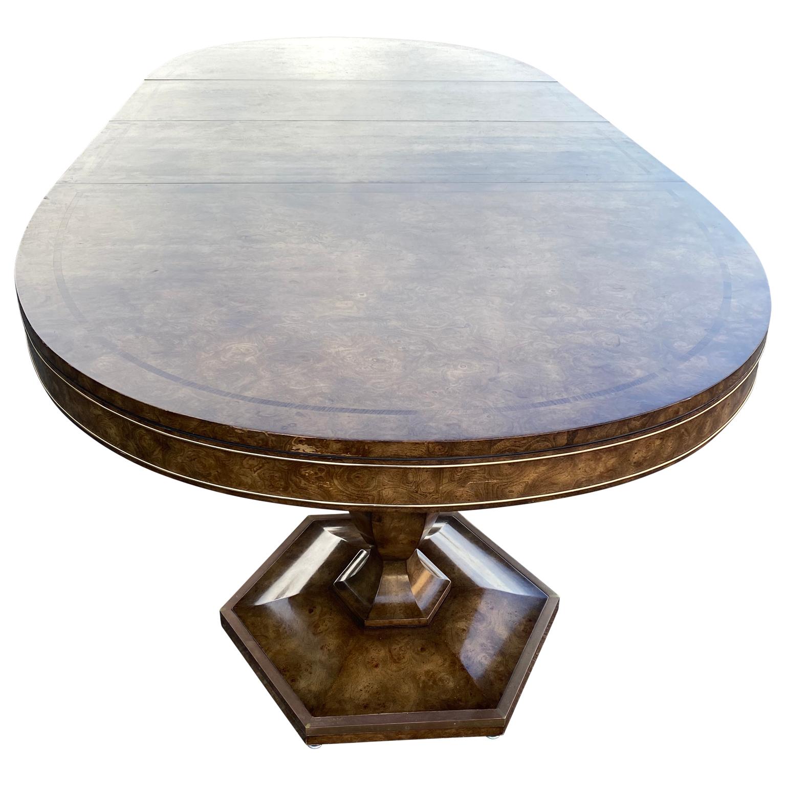 Américain Grande table de salle à manger Mastercraft en bois de broussin et laiton