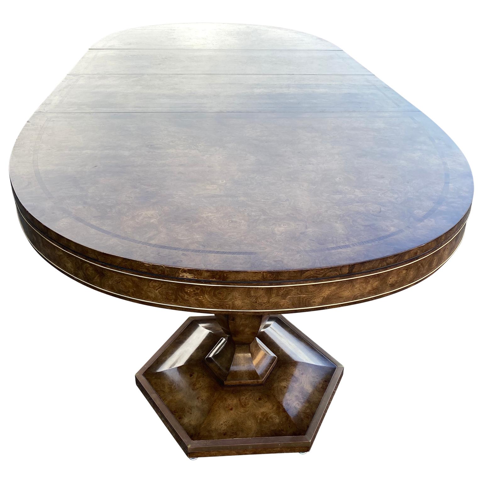 Américain Grande table de salle à manger Mastercraft en bois de broussin et laiton en vente