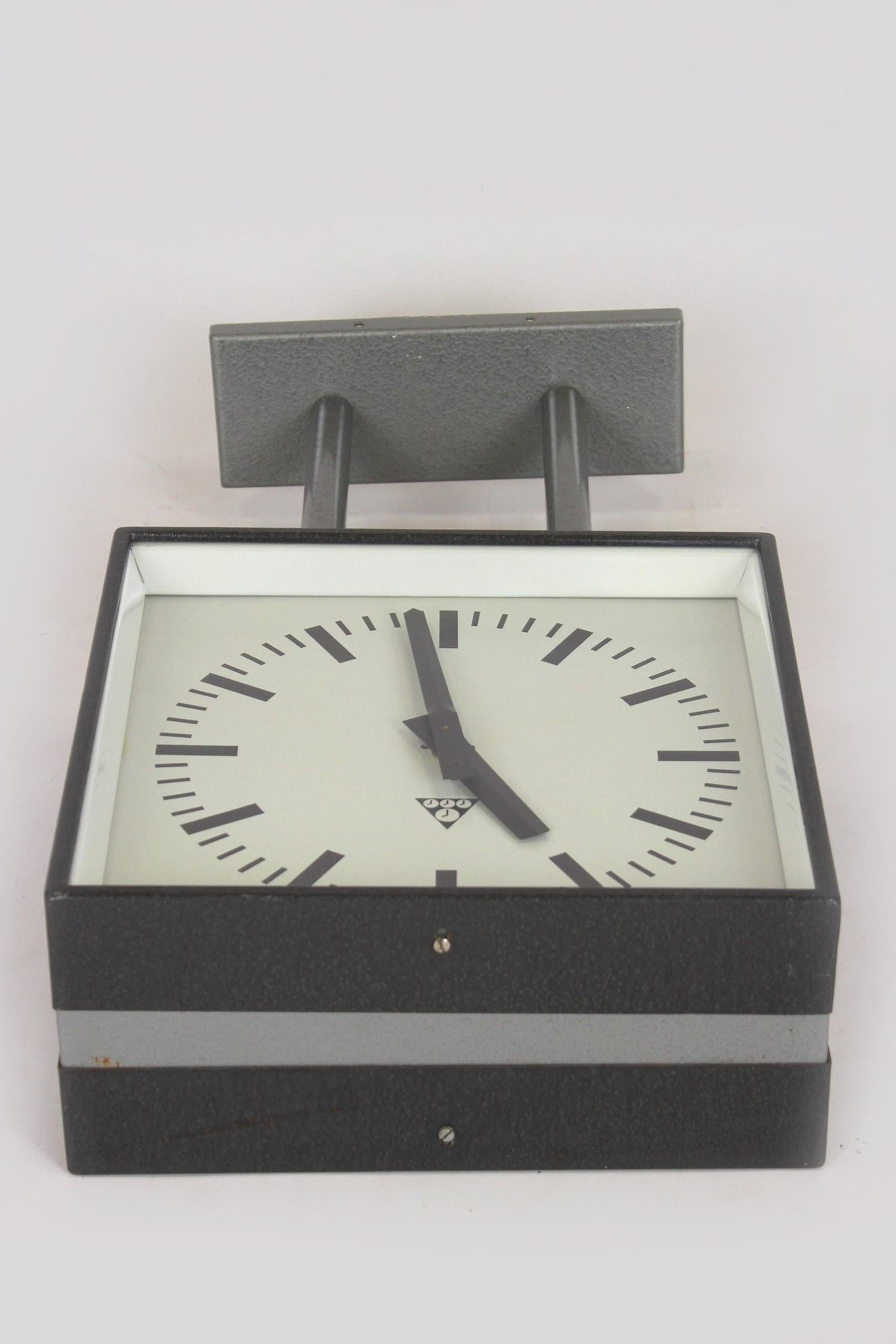 Large Double-Sided Railway Clock from Pragotron, 1980s For Sale 11