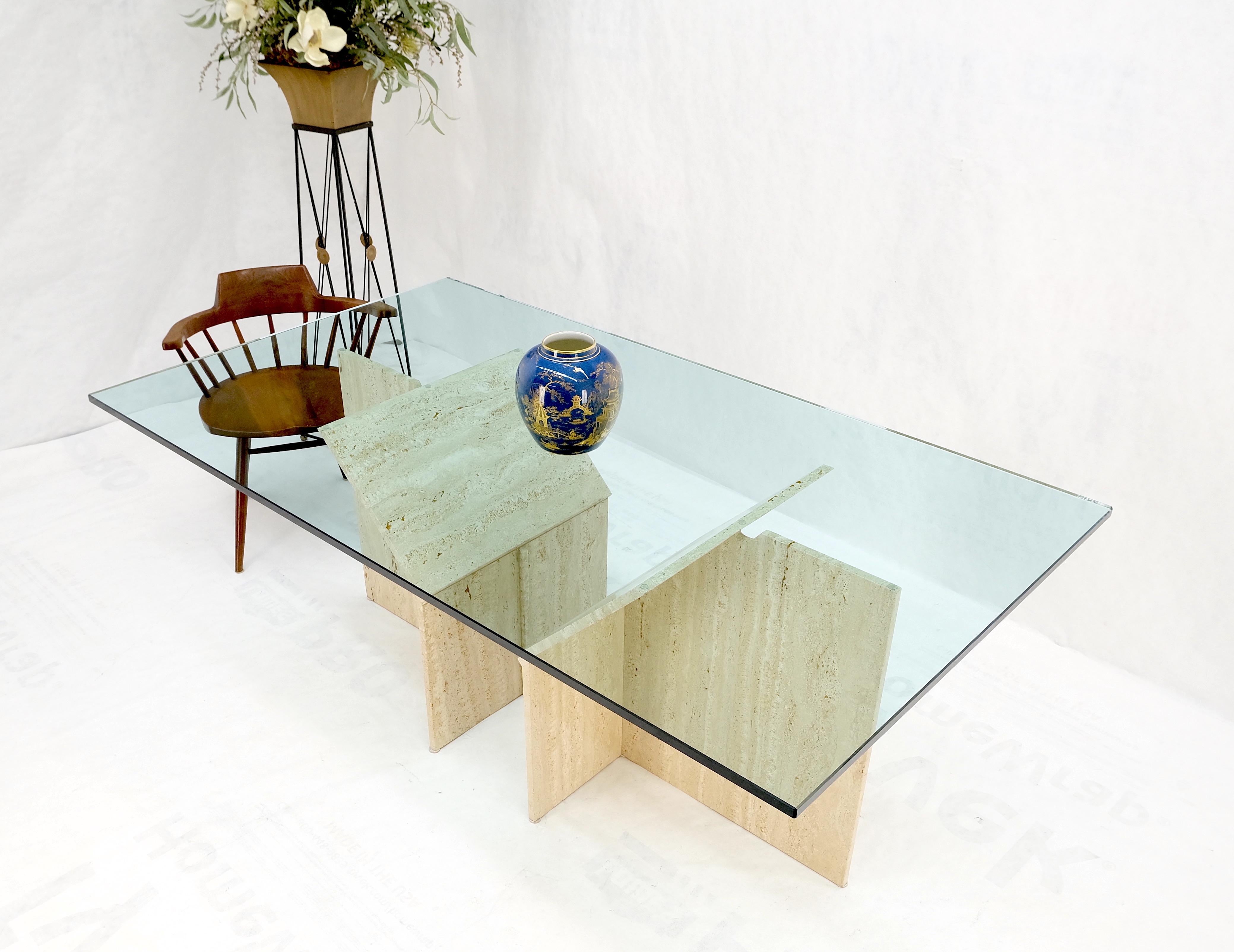 Mid-Century Modern Grande table de conférence à manger à double piédestal en travertin de 3/4 po. avec plateau en verre MINT ! en vente