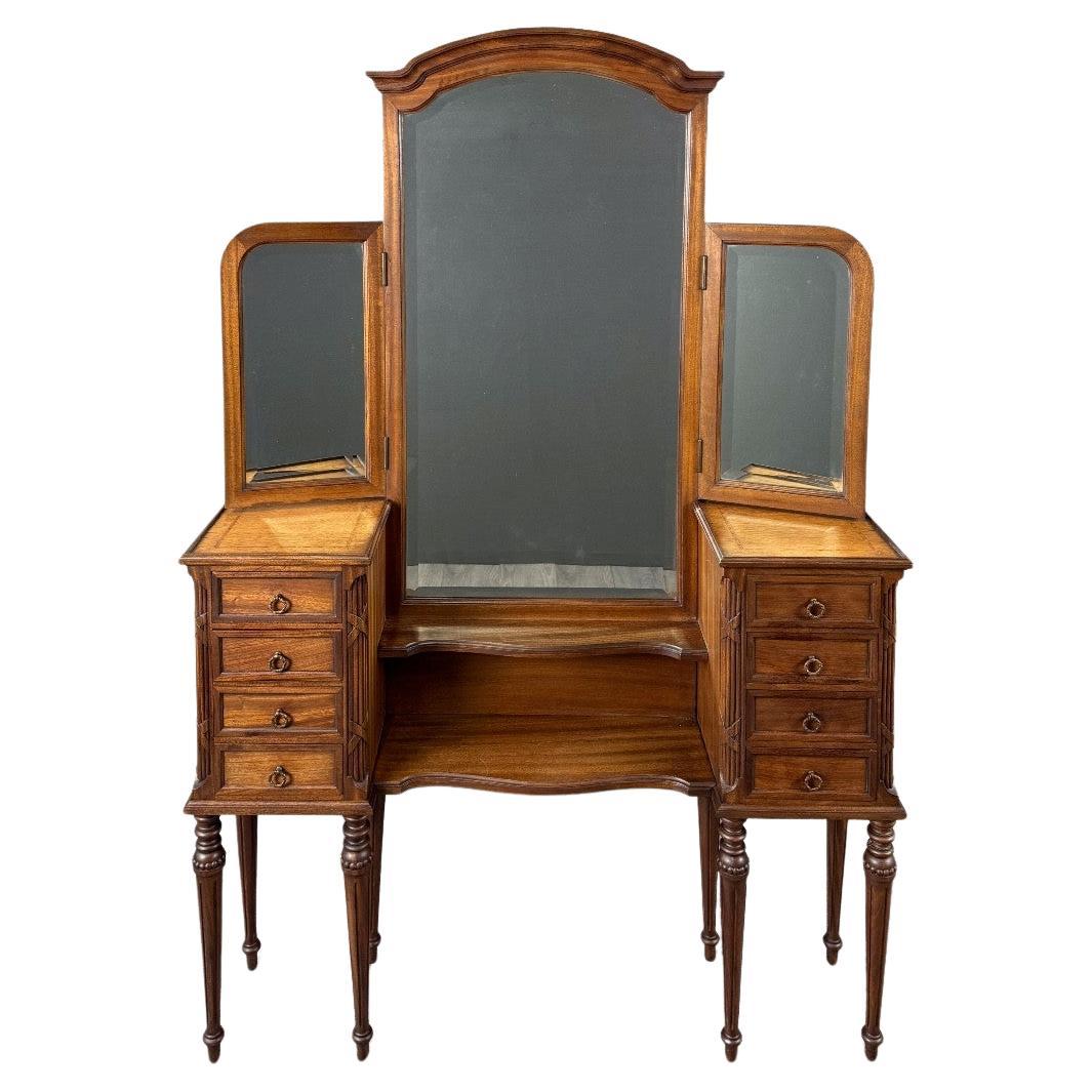 Grande coiffeuse avec miroir triptyque, style Louis XVI, 20e siècle