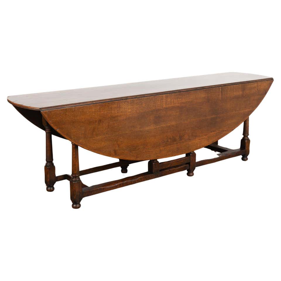 Vintage Drop Leaf Gate Leg Table - 32 For Sale on 1stDibs