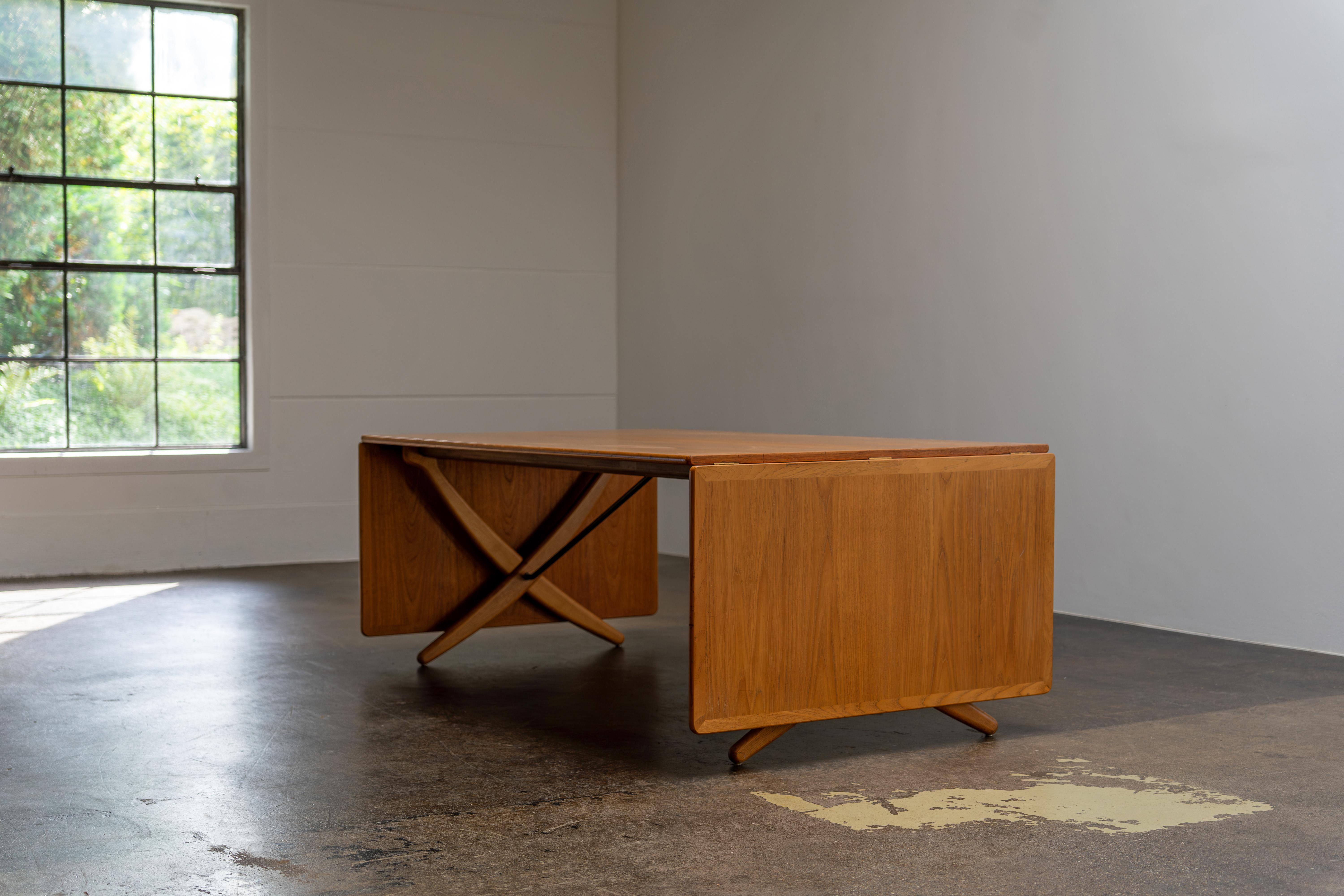 Danish Large Drop Leaf Oak Teak Dining Table AT-314 by Hans J. Wegner Denmark, 1960s