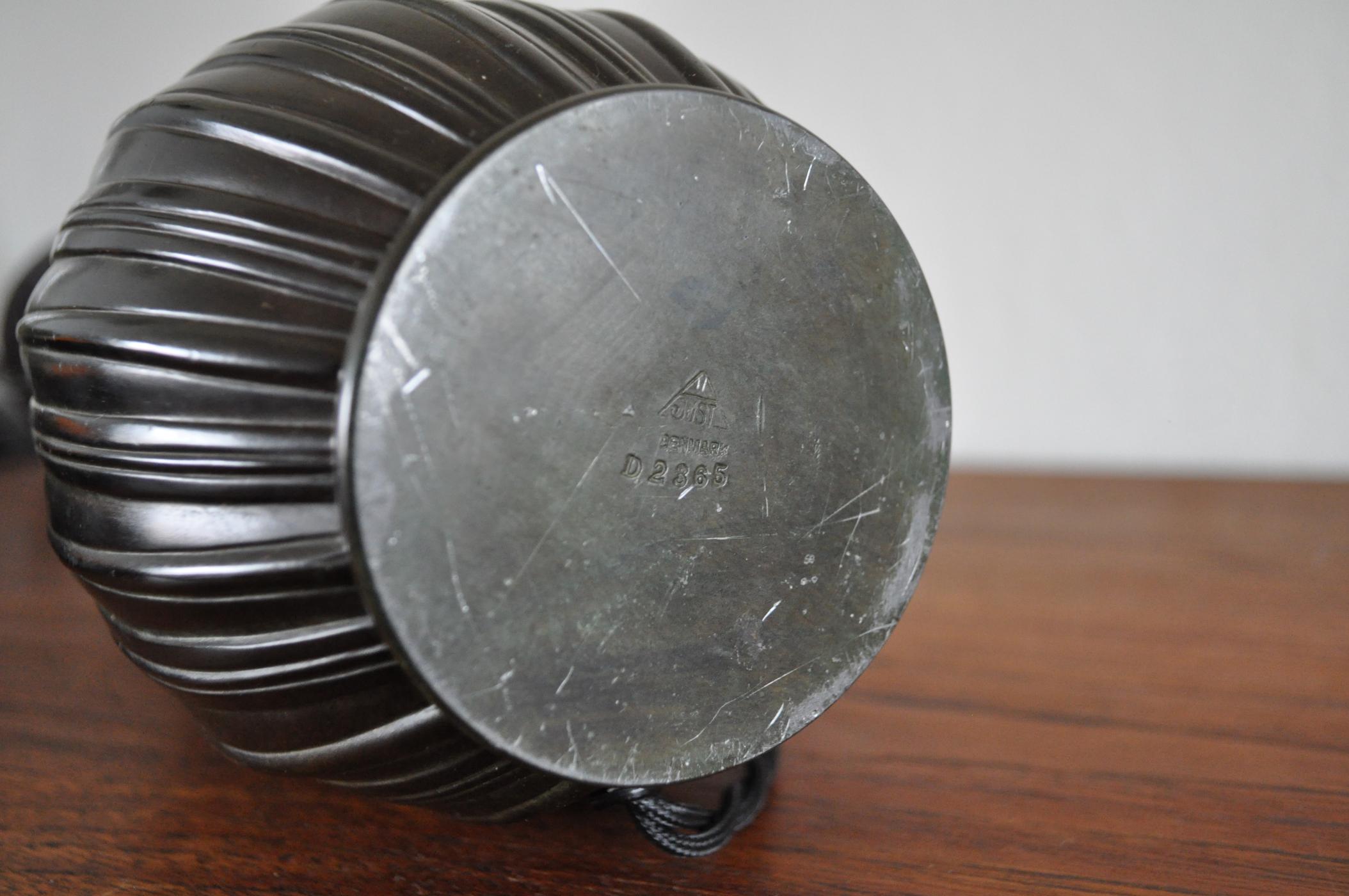 Large Drop Shaped Just Andersen Disko Metal Table Lamp, Denmark, 1930s In Good Condition For Sale In Vordingborg, DK