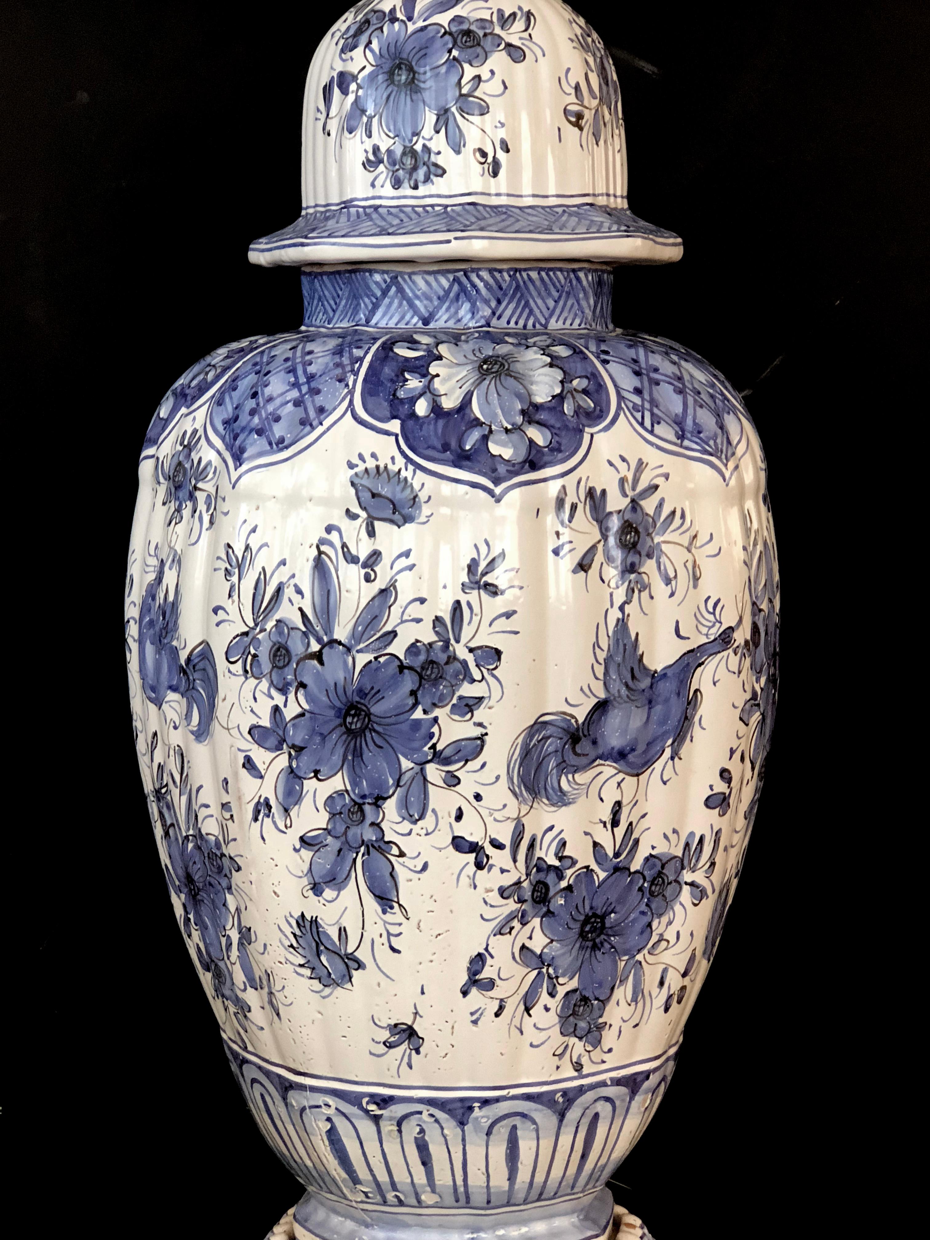 Large Dutch 19th Century Blue and White Tin-Glazed Delft Ginger Jar Now a Lamp In Excellent Condition In San Francisco, CA