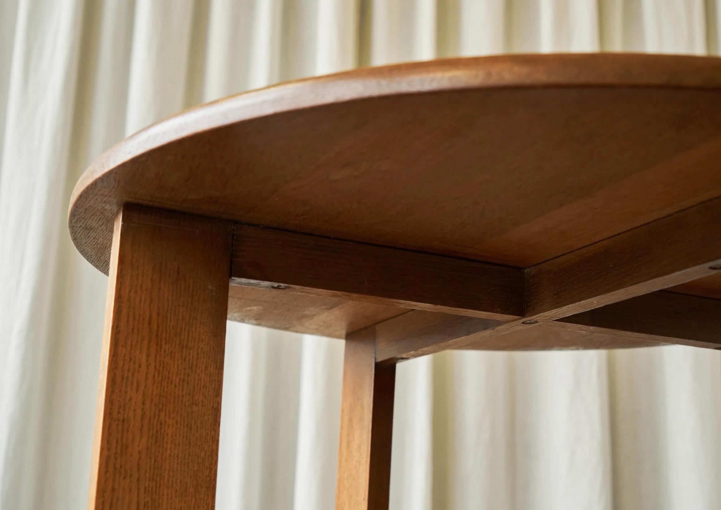 Grand centre hollandais, table d'appoint ou table de guéridon en chêne massif années 1940 en vente 5