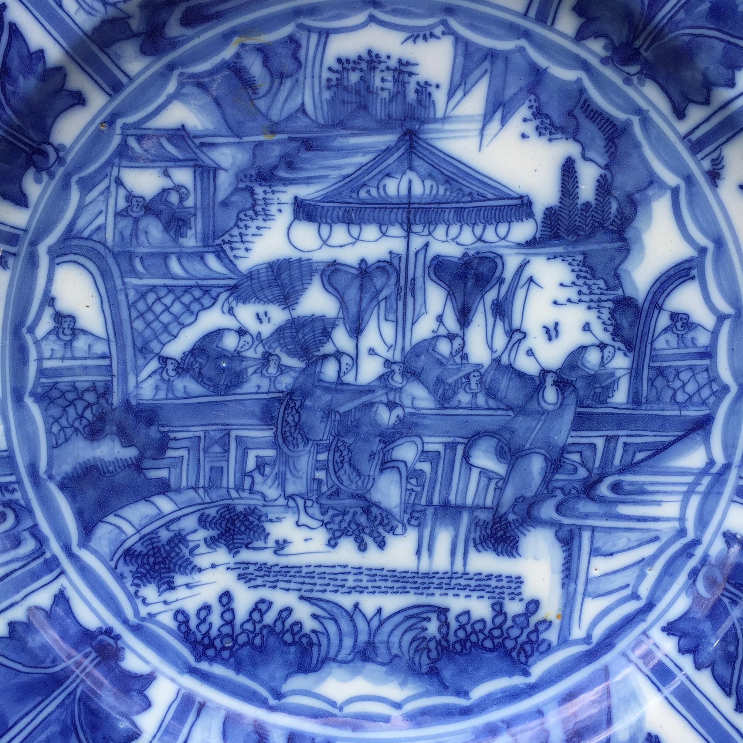 City: Delft
Workshop: Unknown
Date: circa 1670 - 1680

A wonderful bright delft plate or charger with decoration in the Chinese Wanli style.
Massive piece you don't see every day!

Unmarked