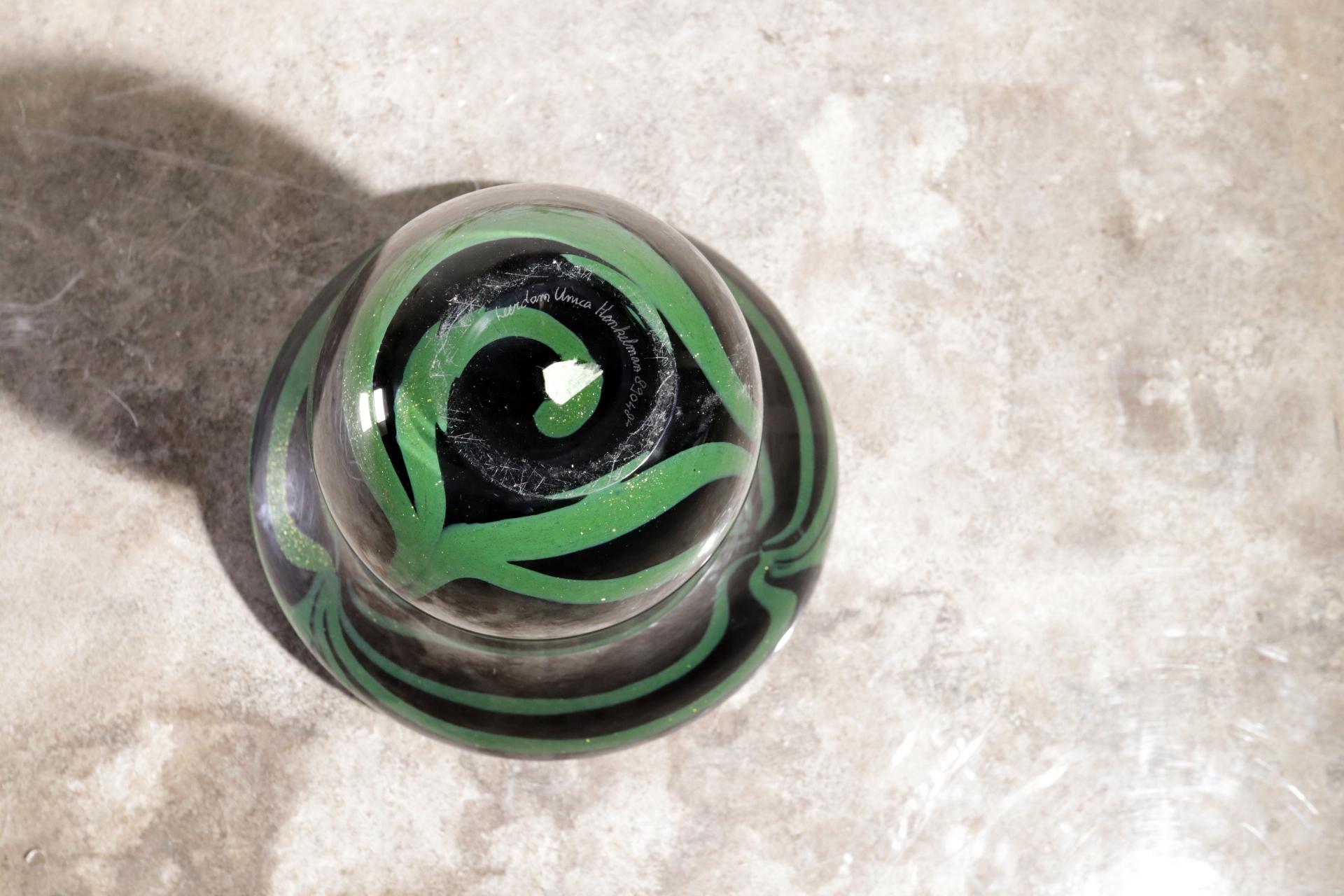 Vetro artistico Grande vaso in vetro artistico di design olandese Vilma Henkelman, UNICA Leerdam, 1989 in vendita