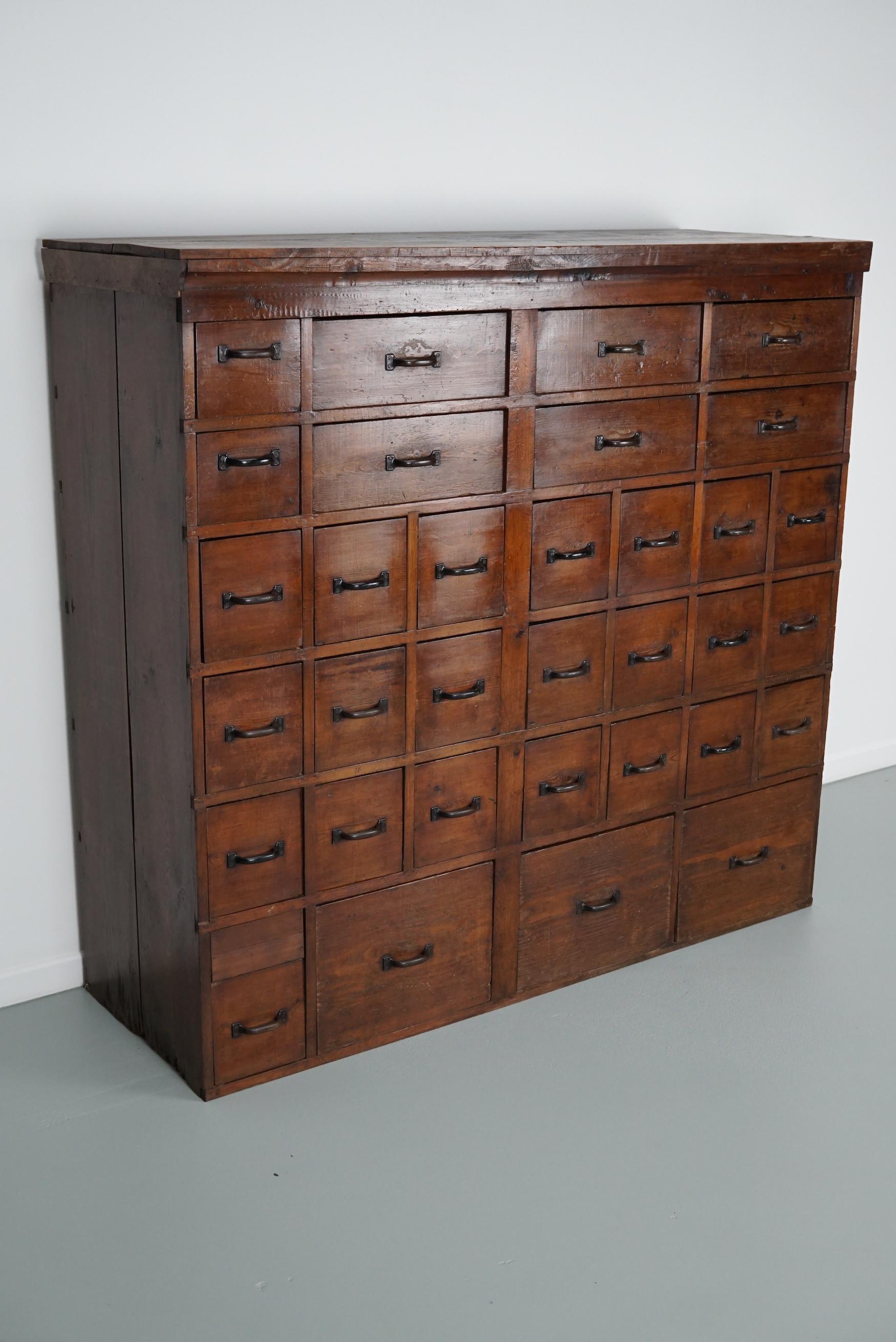 Large Dutch Industrial Pine Apothecary / Workshop Cabinet, circa 1950s For Sale 11