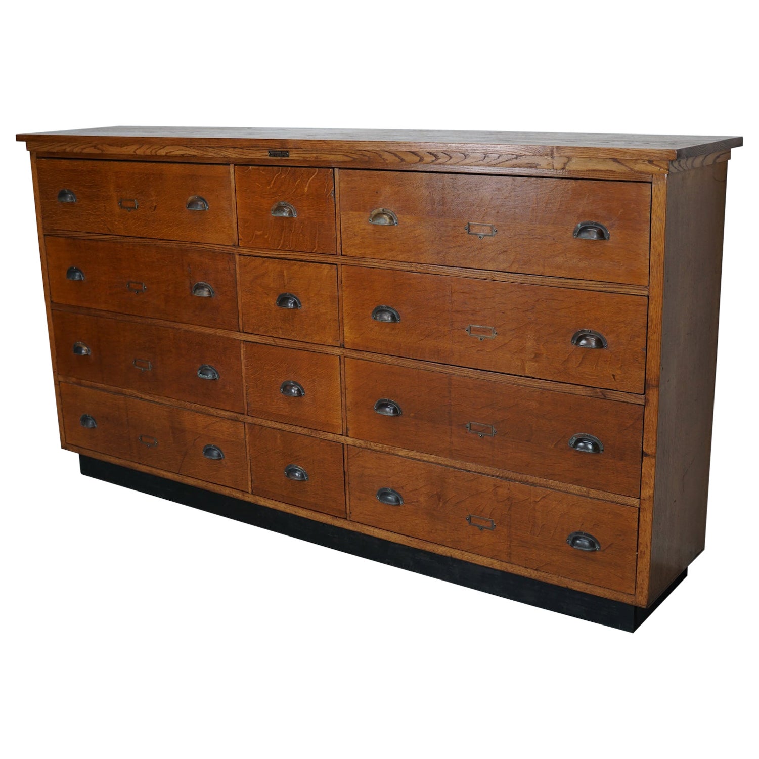 Großer Apothekerschrank/Schrank/Sideboard aus niederländischer Eiche, 1930er Jahre