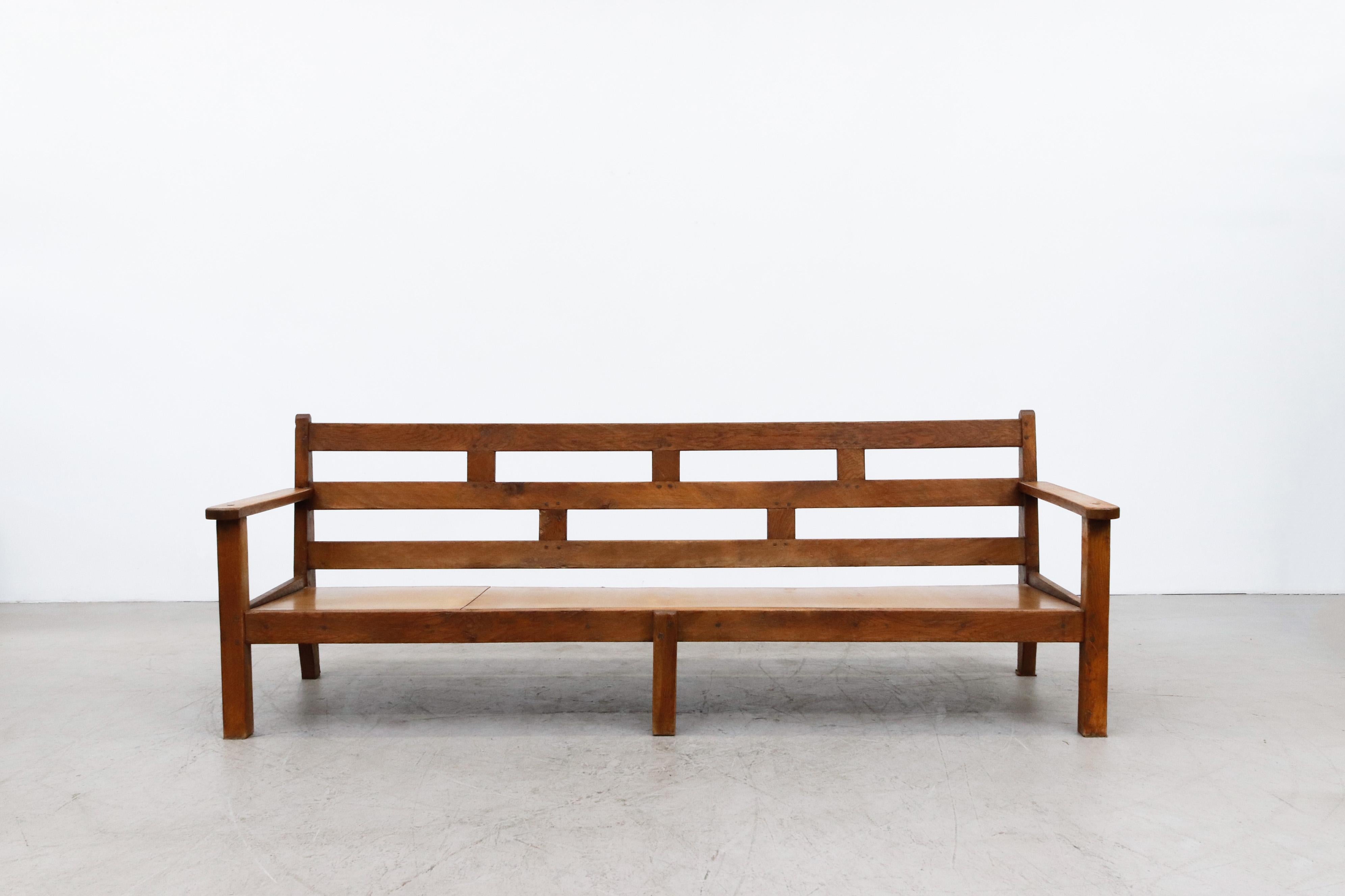 1960s Large Dutch Oak Bench with Brown Leather Seat Cushion (Banc en chêne hollandais avec coussin d'assise en cuir Brown) en vente 4