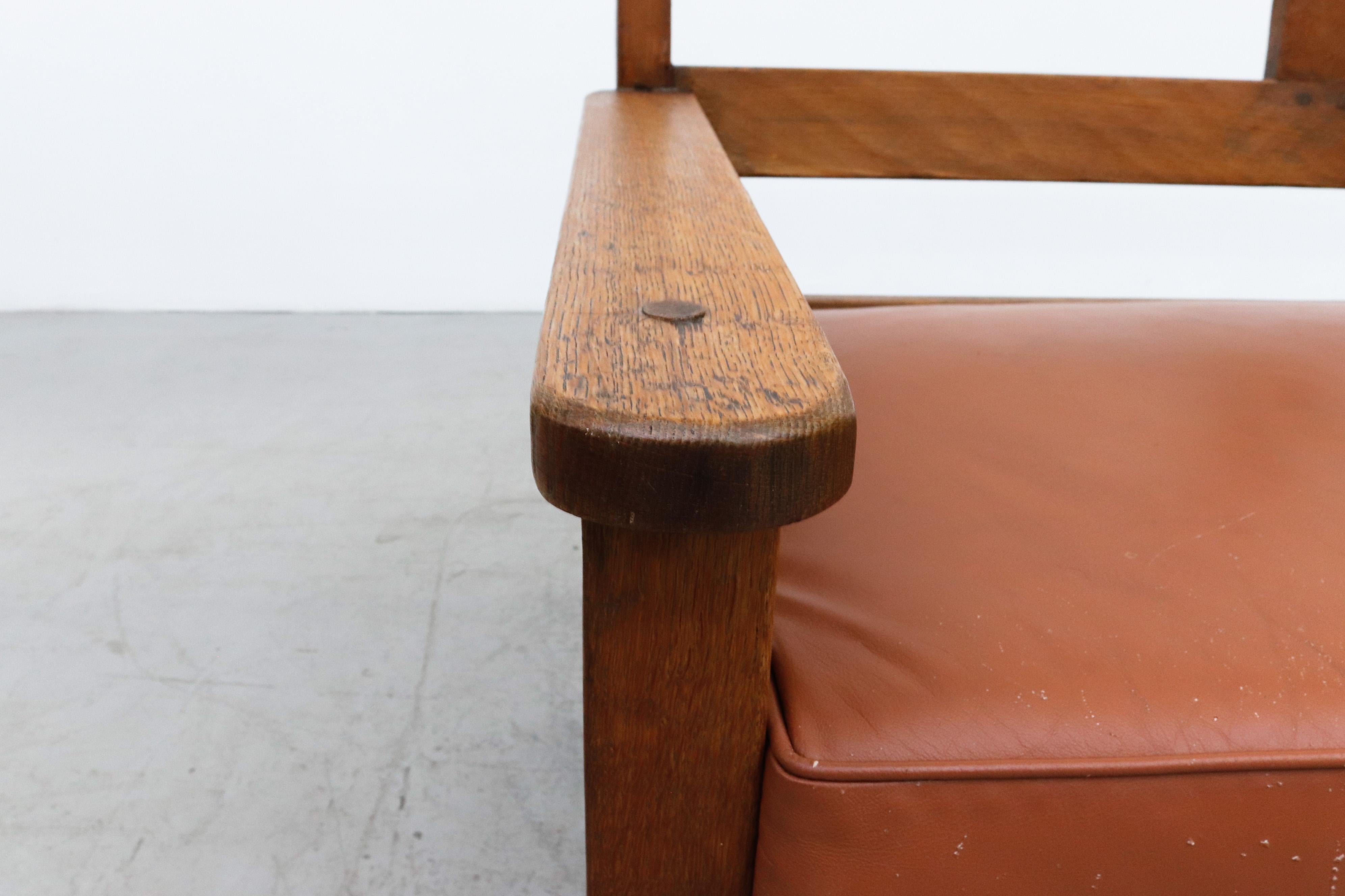 1960s Large Dutch Oak Bench with Brown Leather Seat Cushion (Banc en chêne hollandais avec coussin d'assise en cuir Brown) en vente 11