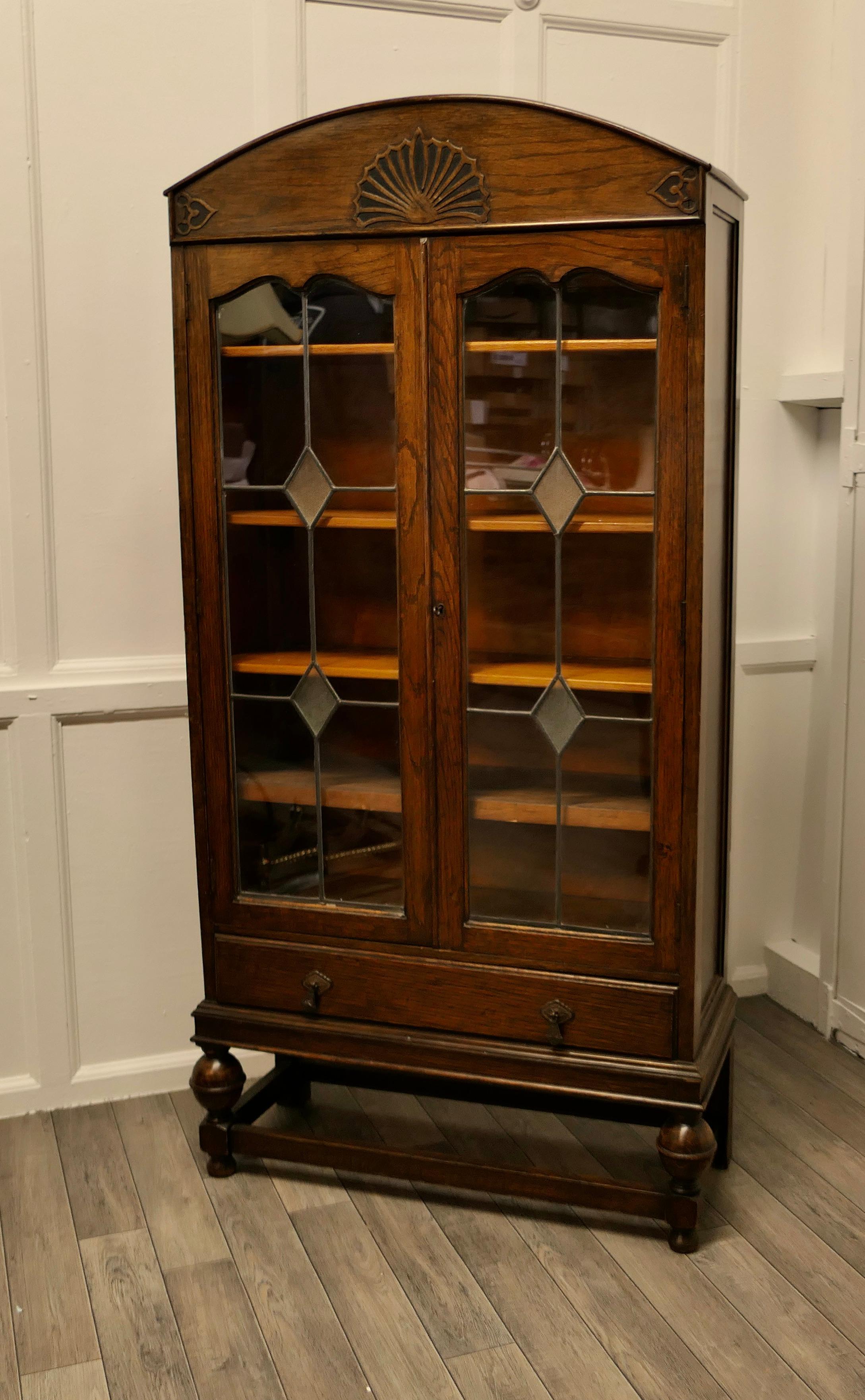 Large Dutch Style Art Deco Oak 2 Door Glazed Bookcase In Good Condition For Sale In Chillerton, Isle of Wight