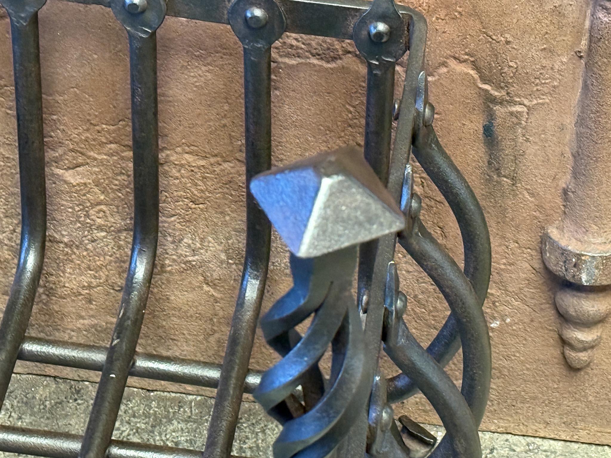 Grande grille de cheminée hollandaise victorienne, 19e siècle en vente 1