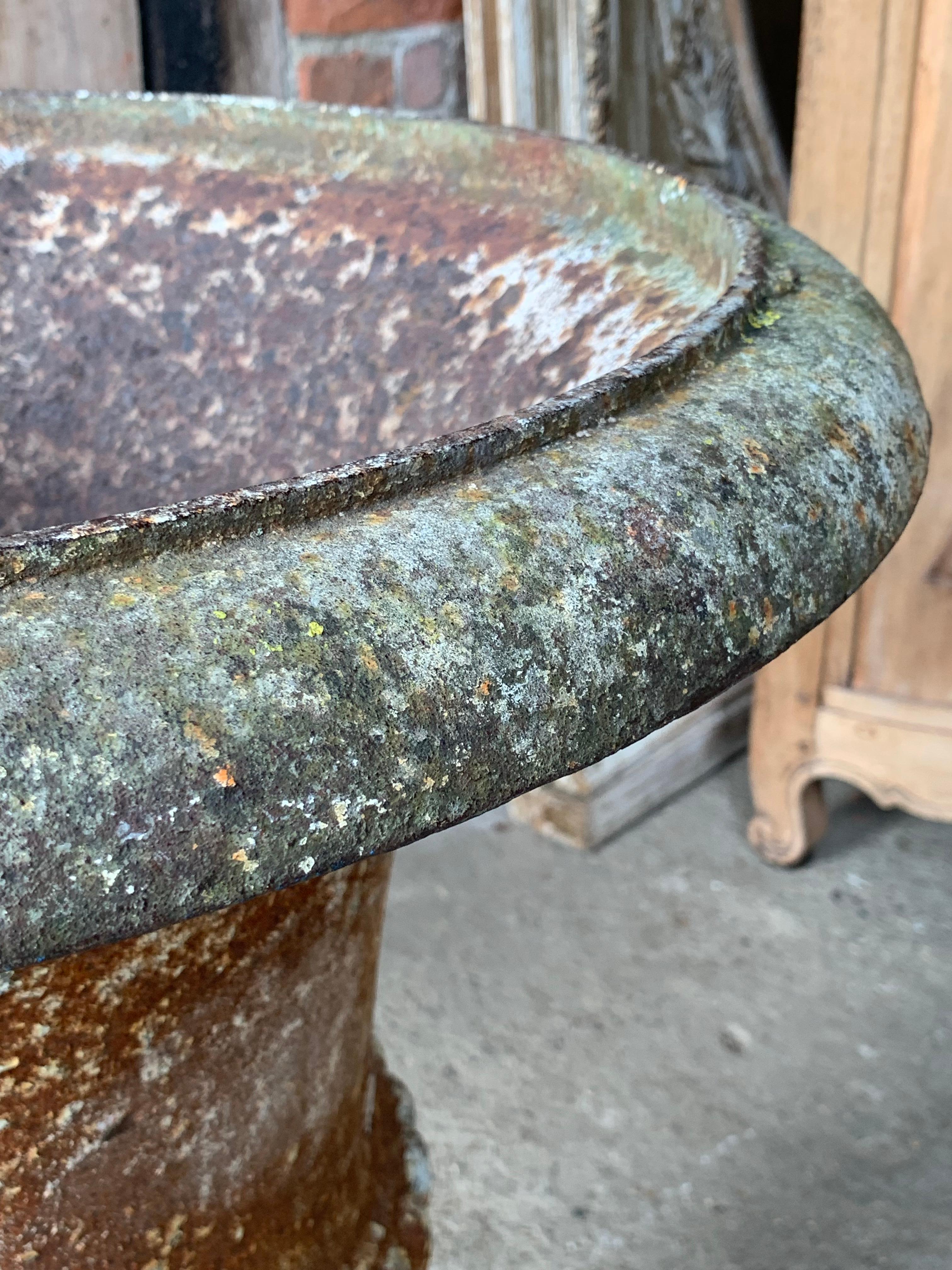 Large Early 19th Century Cast Iron Urn For Sale 5