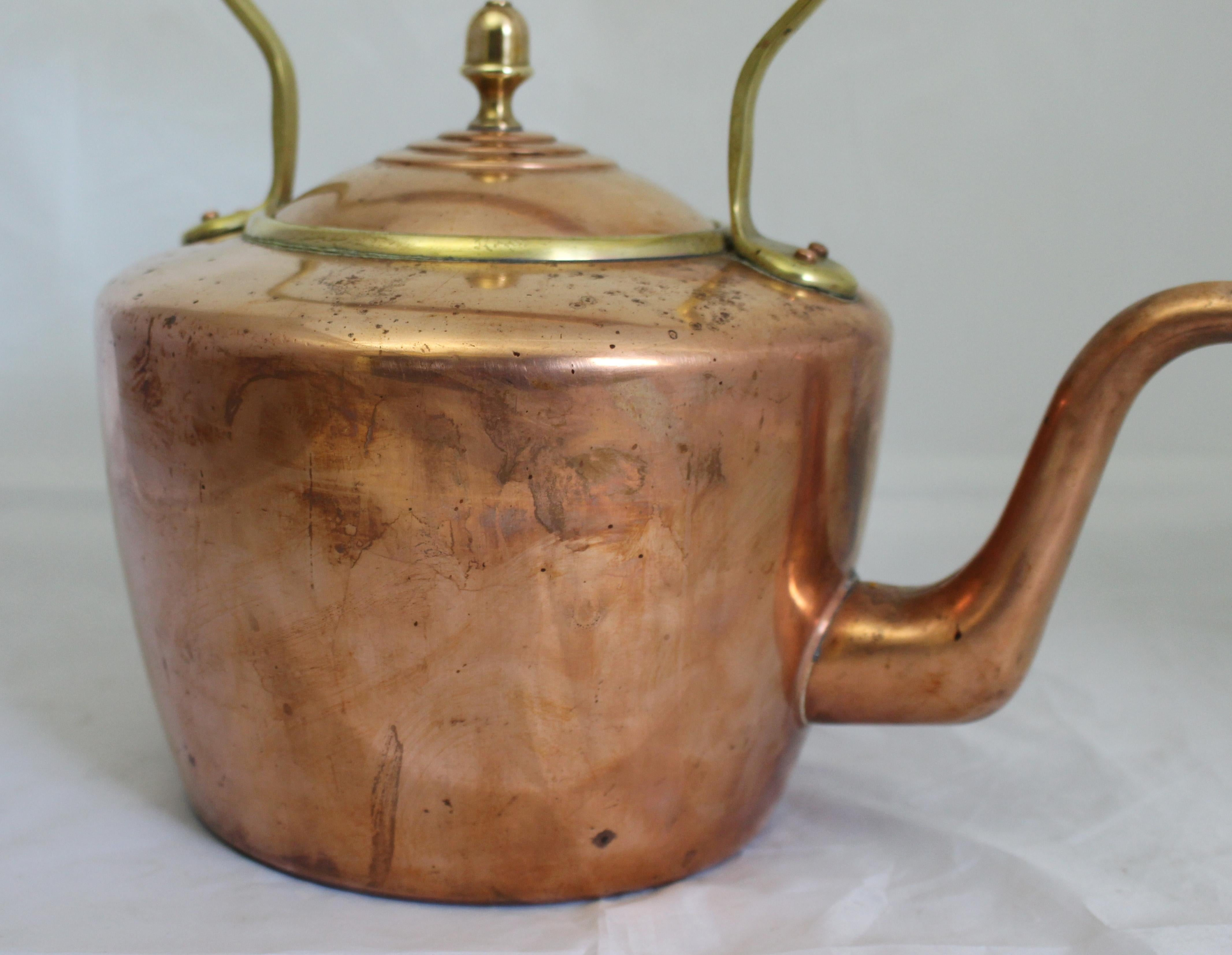 Large Early 19th Century English Copper Kettle In Good Condition For Sale In Worcester, Worcestershire