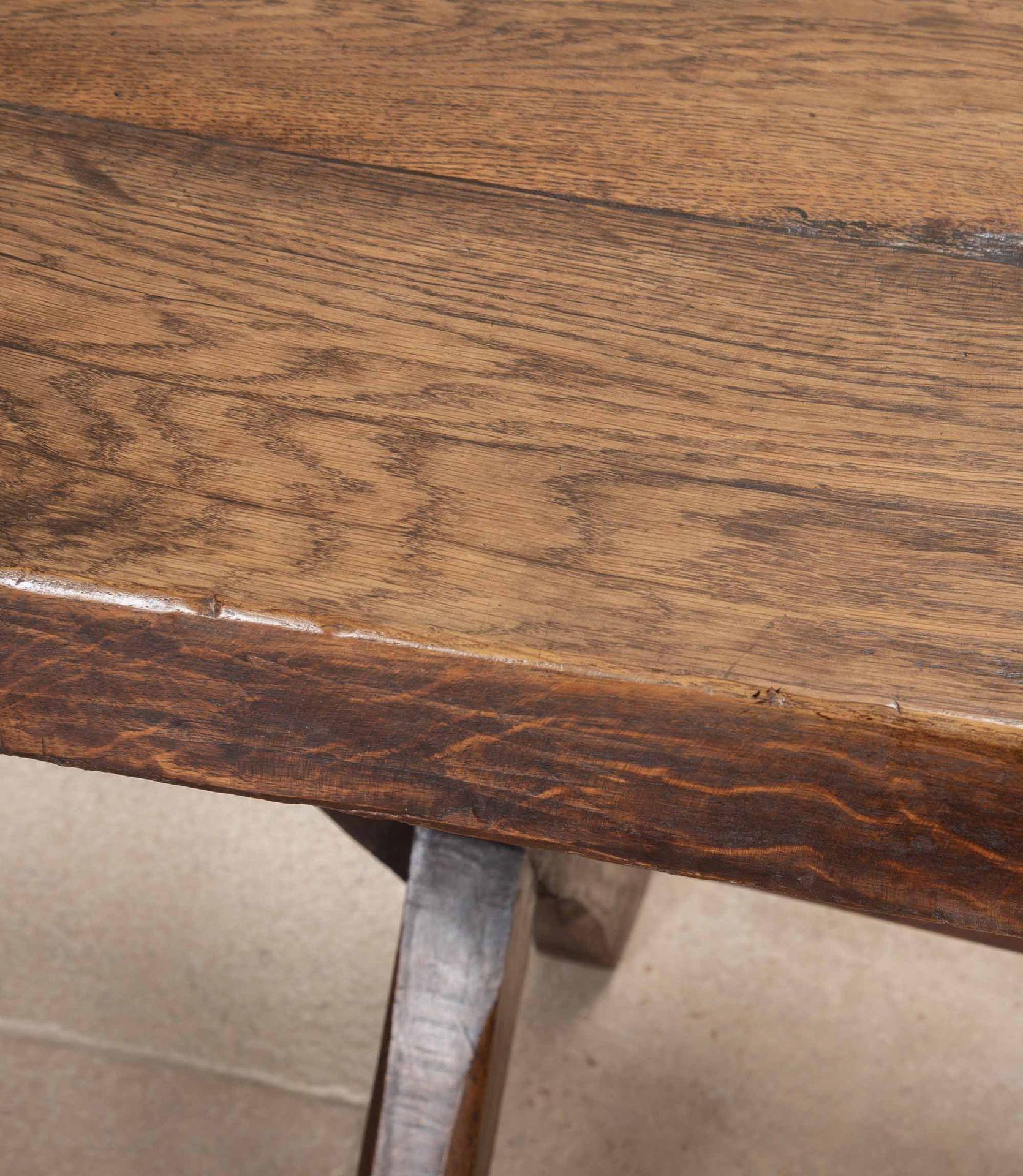 XIXe siècle Large table de taverne en Oak du début du 19e siècle de George III en vente