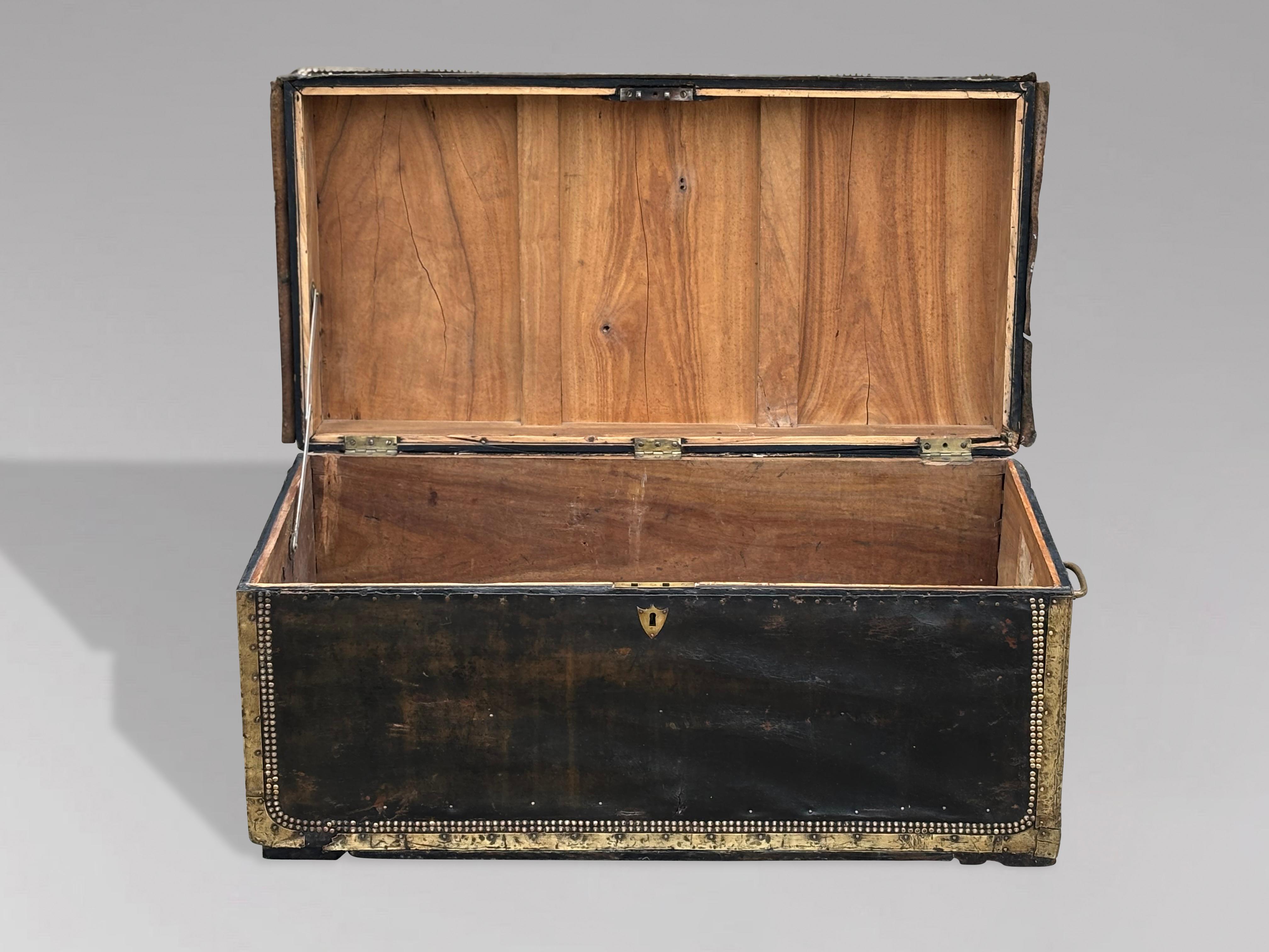 Large Early 19th Century Georgian Leather Camphor Wood Travelling Trunk In Good Condition For Sale In Petworth,West Sussex, GB
