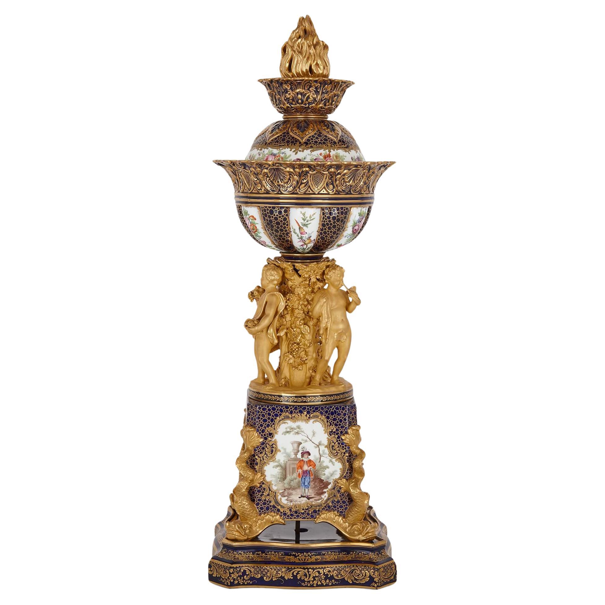 Grand vase de centre de table en porcelaine de Minton du début du 19e siècle 