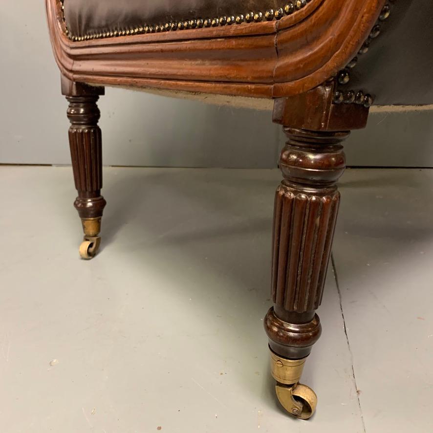 Large Early 19th Century Regency Buttoned Leather Wing Armchair on Castors For Sale 7