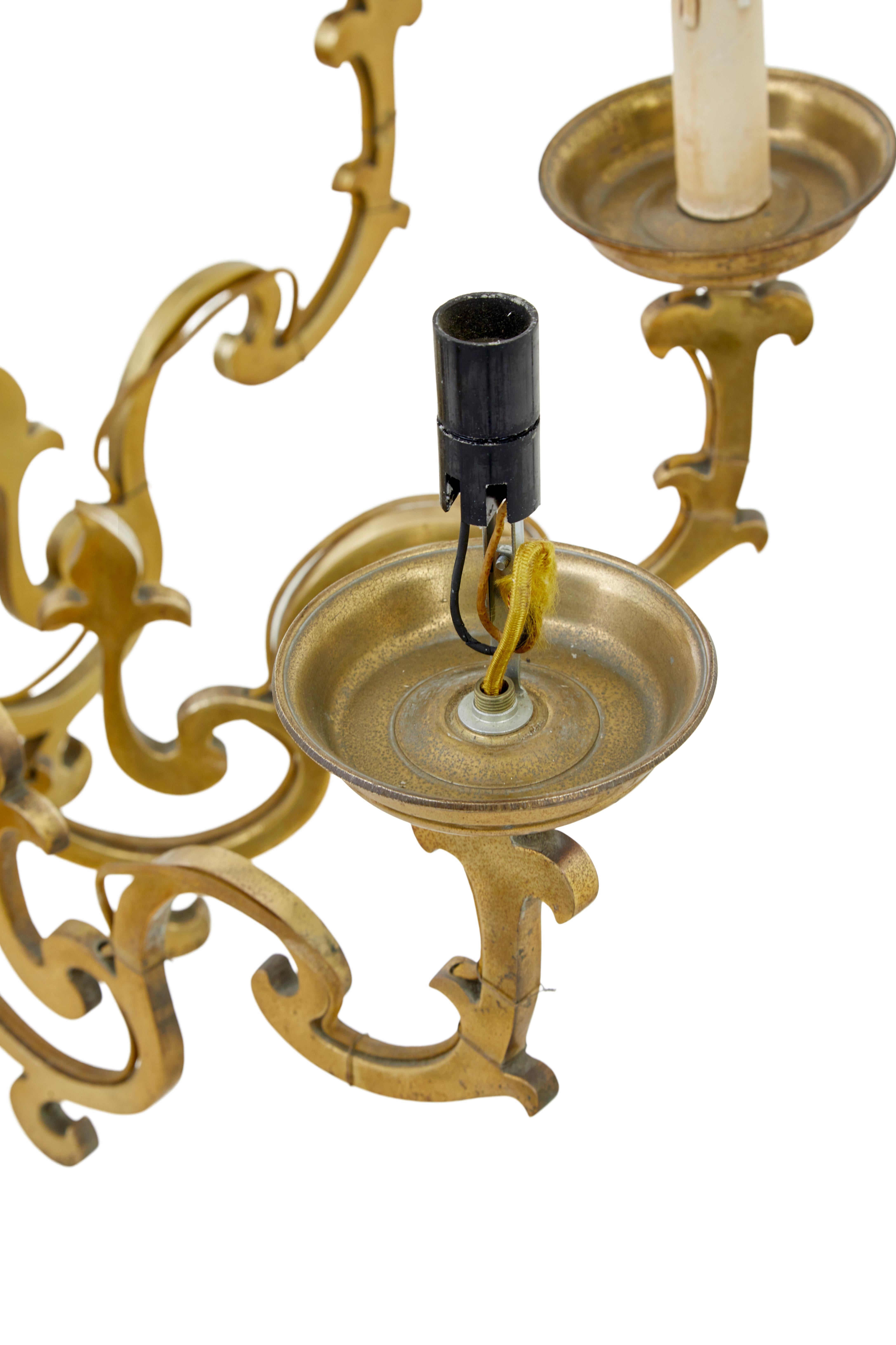 Large early 20th century 8 arm brass chandelier In Good Condition For Sale In Debenham, Suffolk