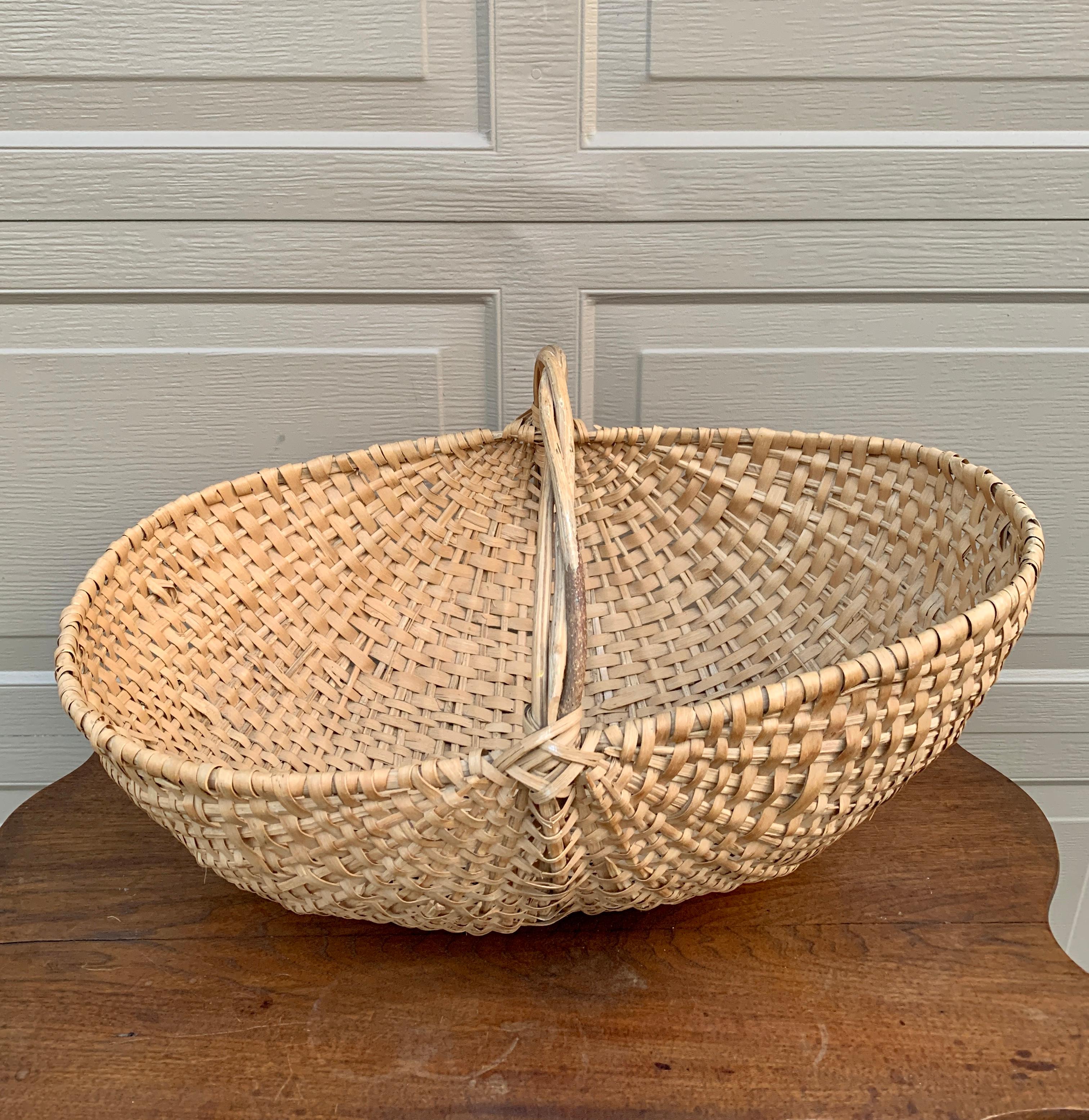 Country Large Early 20th Century American Splint Oak Buttocks Basket For Sale