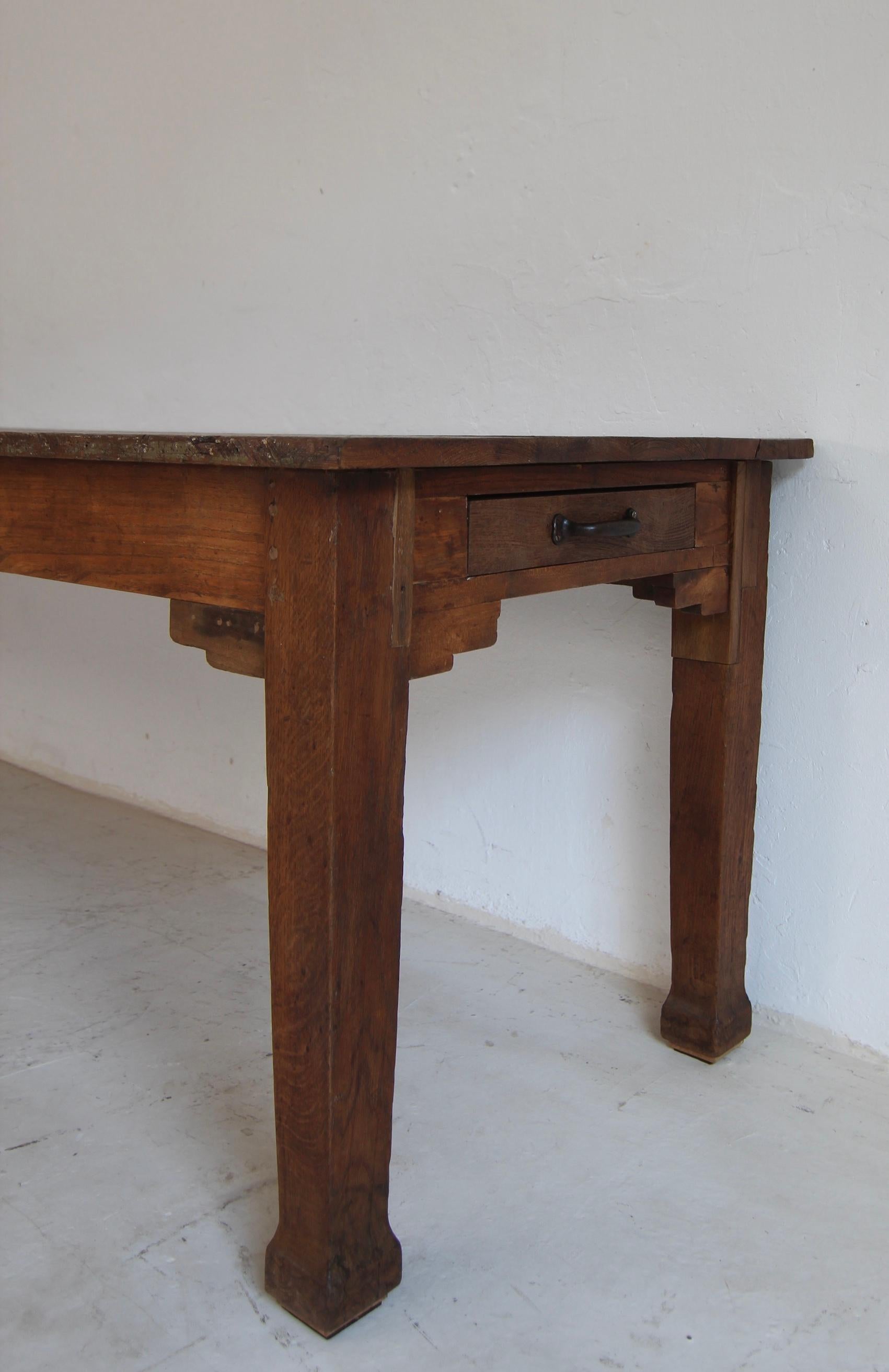Large Early 20th Century Artist´s Studio Table For Sale 2