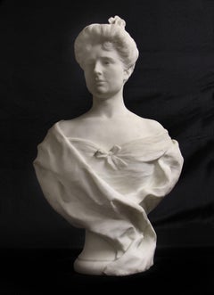 Große Büste einer Schönheit aus Carrara-Marmor des frühen 20. Jahrhunderts von Auguste Maillard