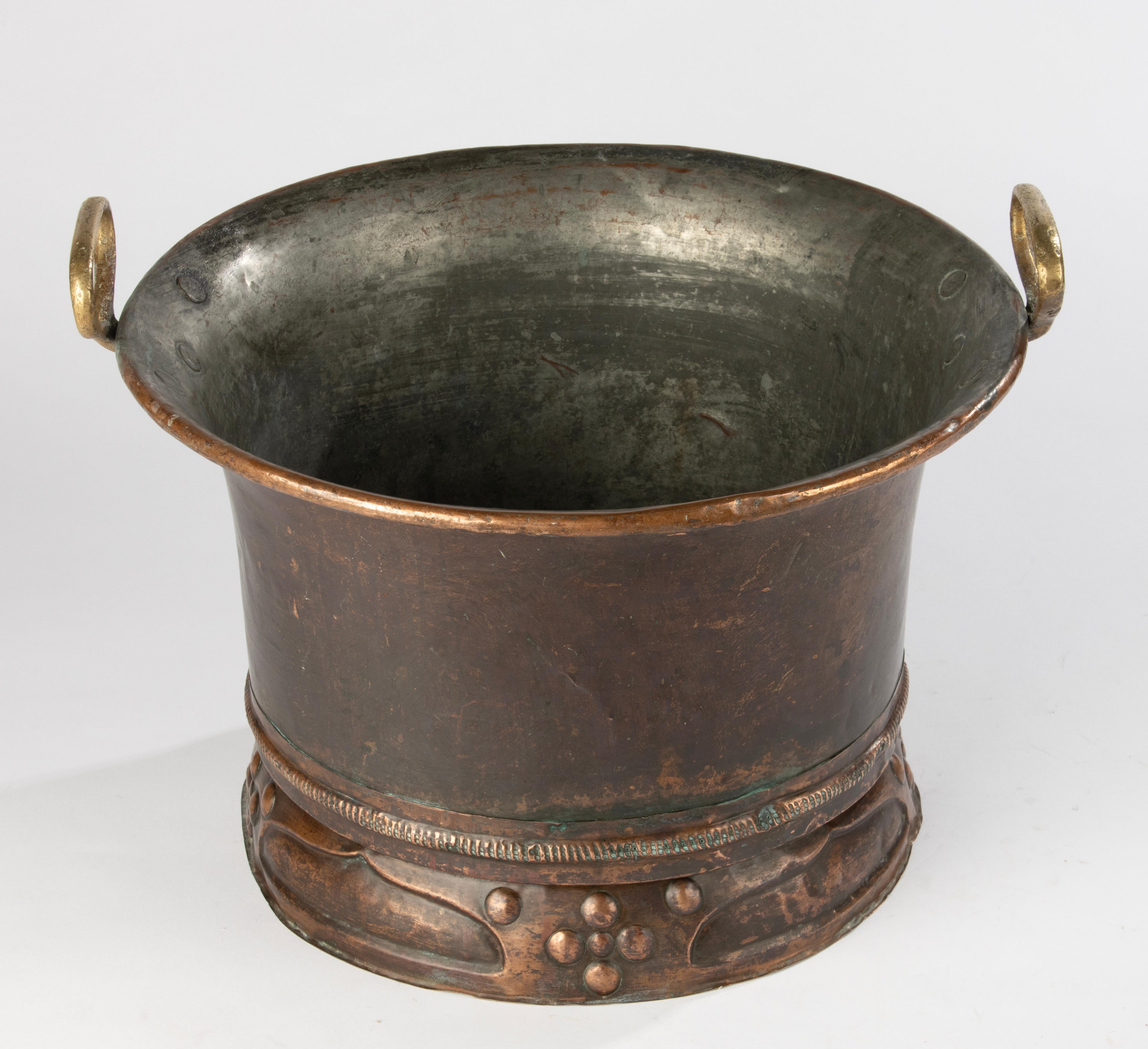 Large Early 20th Century Champagne Bottle Bucket - Arts & Crafts - Copper For Sale 14