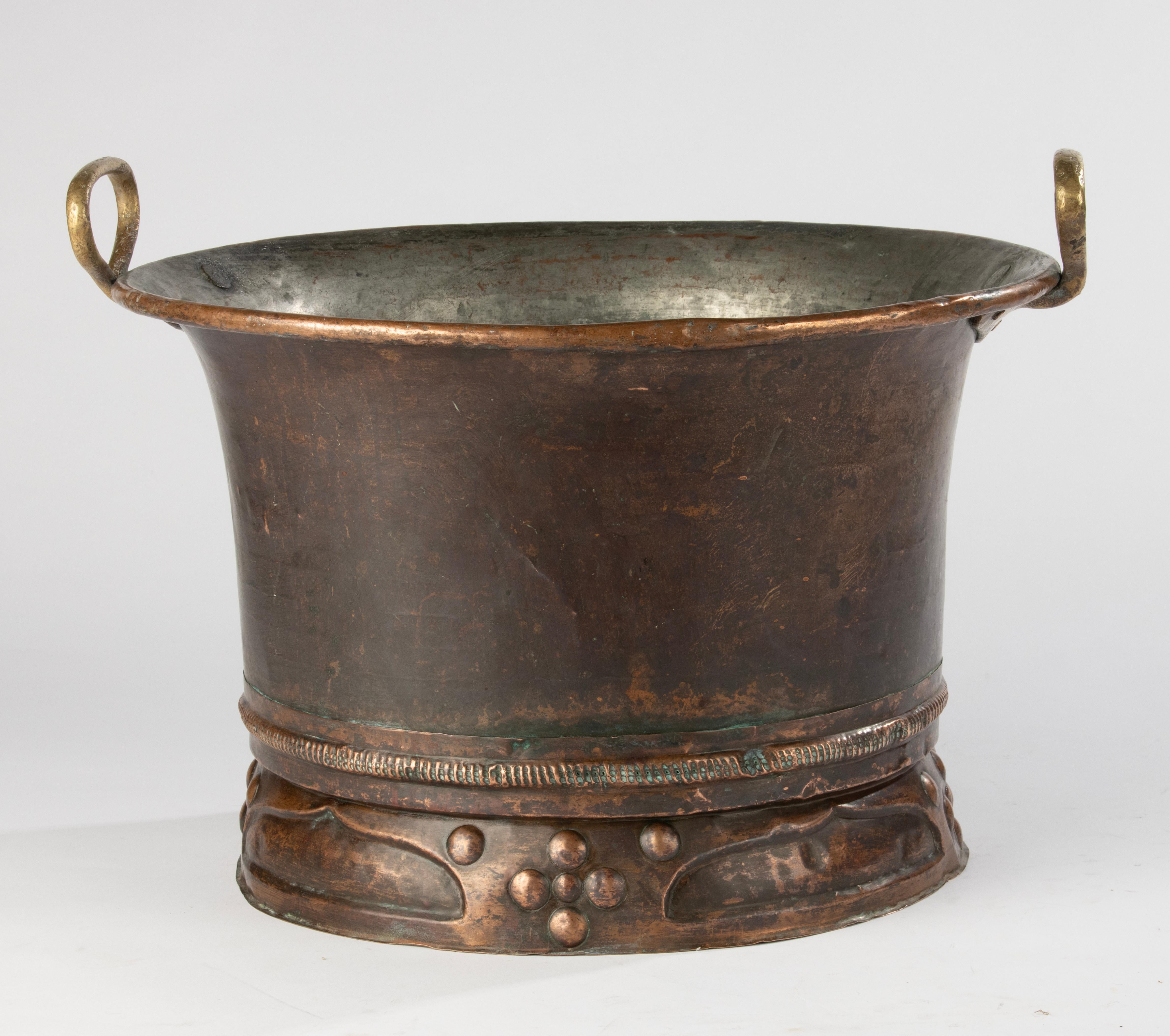 Brass Large Early 20th Century Champagne Bottle Bucket - Arts & Crafts - Copper For Sale