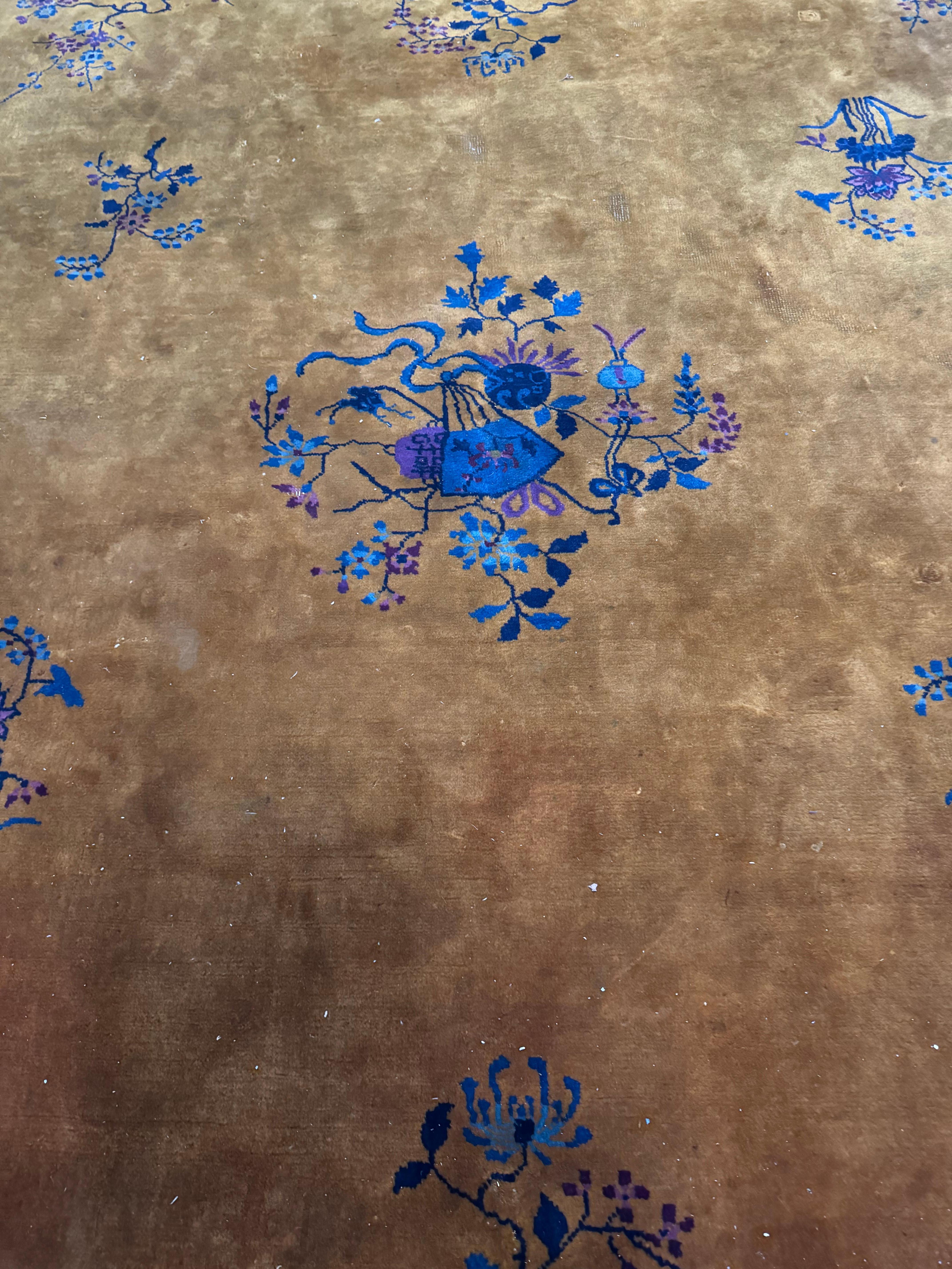 Alfombra antigua china Art Decó, de Walter Nichols. naranja dorado/azul 11