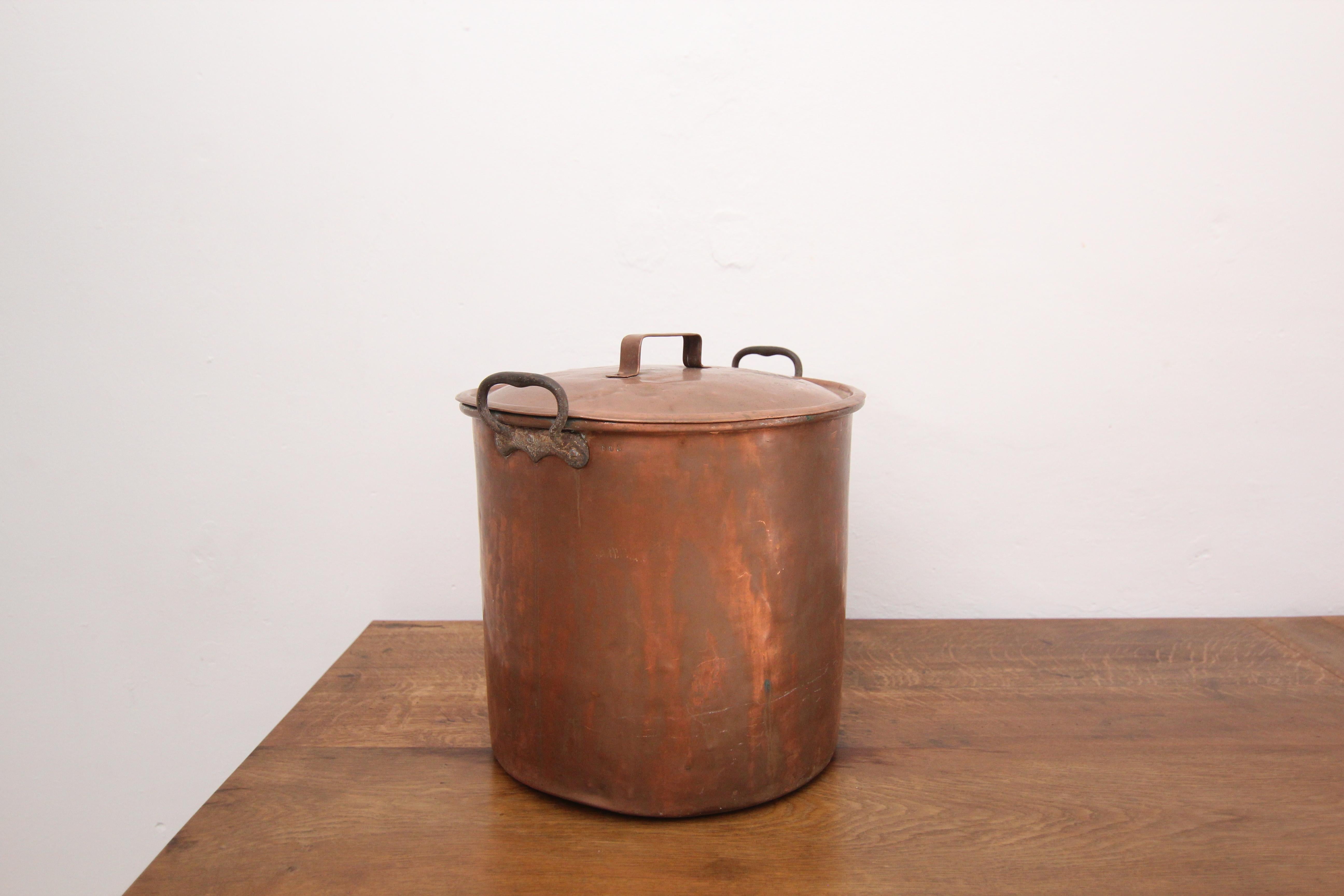 Large Early 20th Century Copper Pot with Lid 13