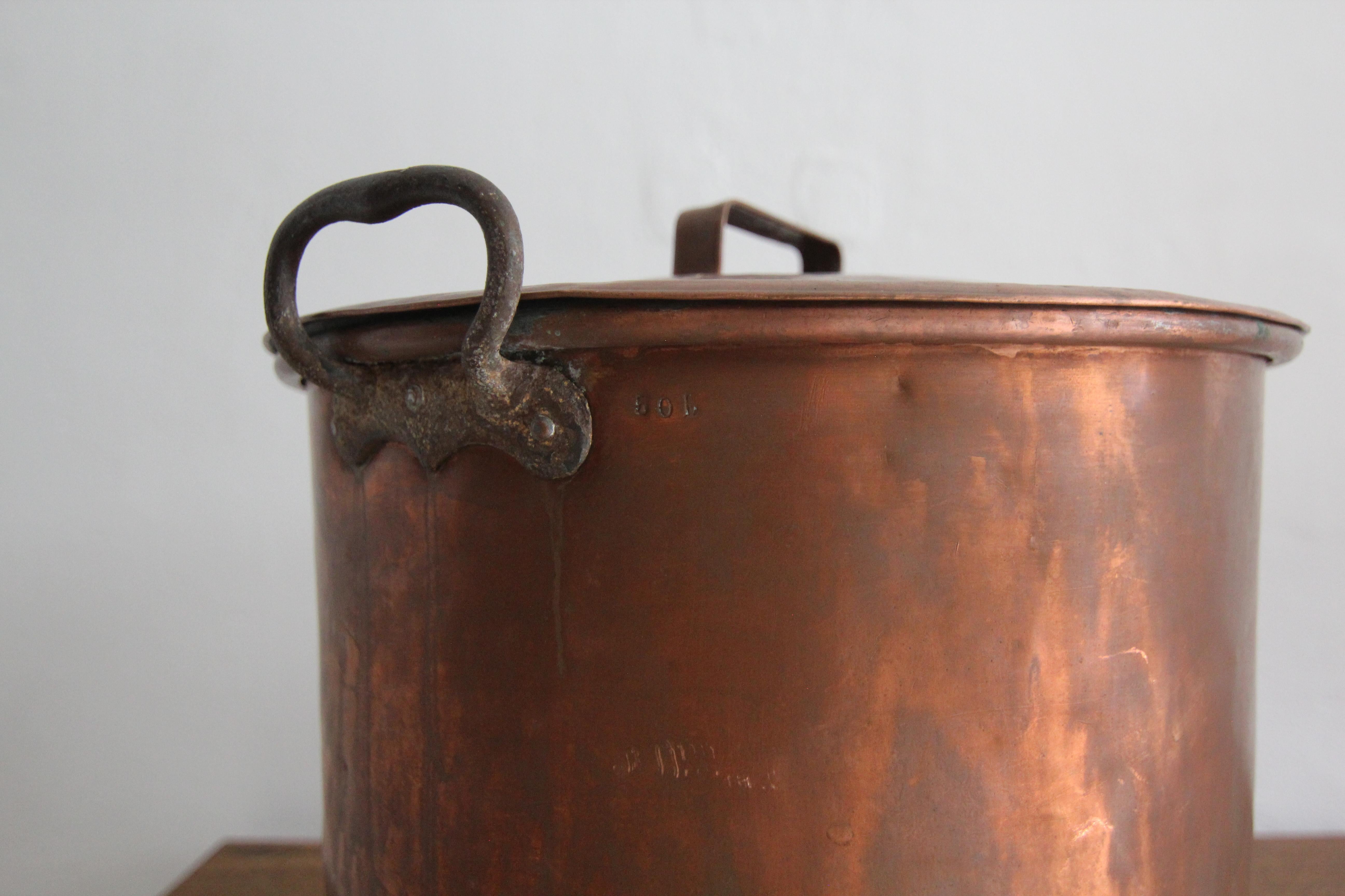 Large Early 20th Century Copper Pot with Lid 14