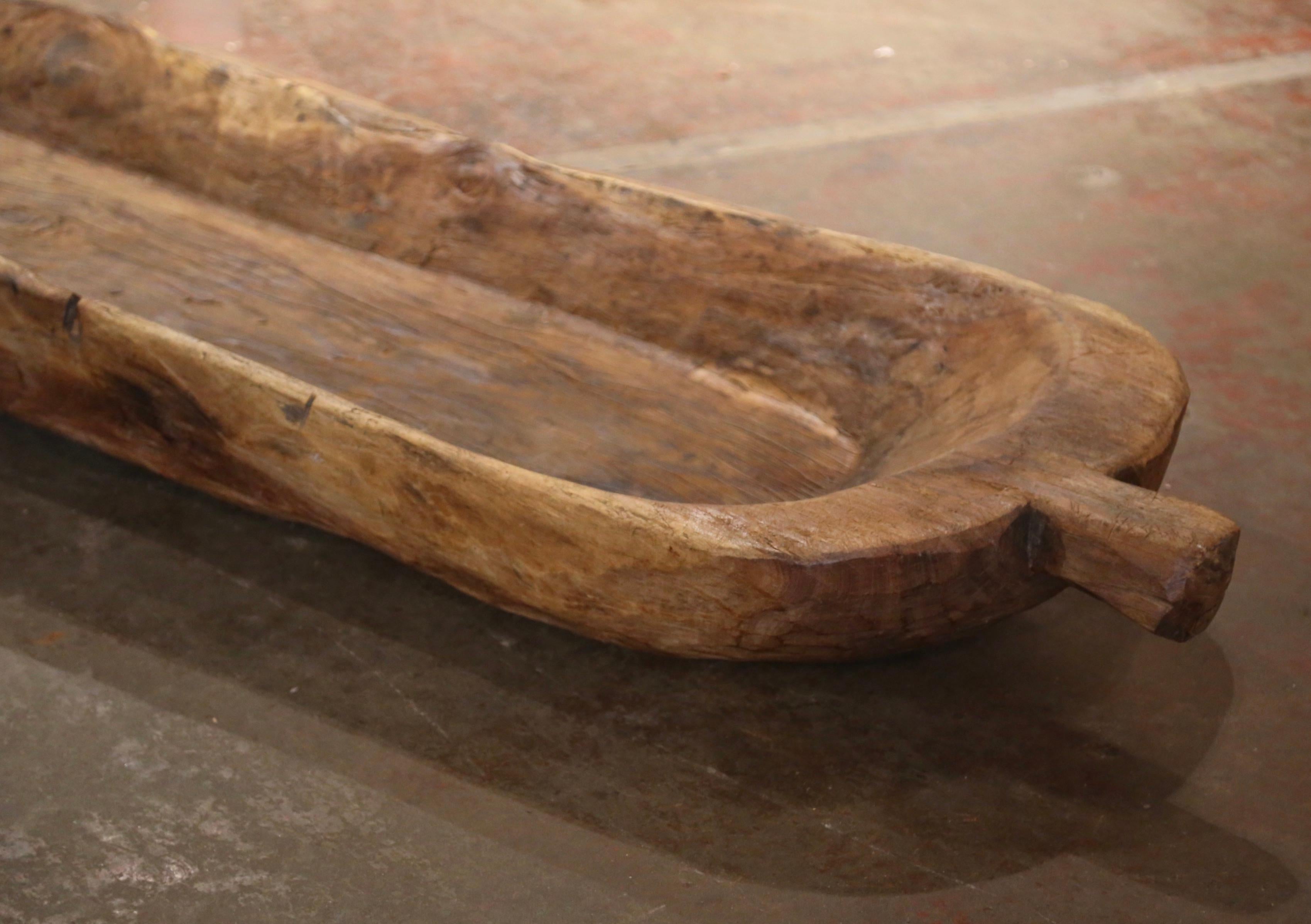 Hand-Carved Large Early 20th Century English Hand Carved Elm Dough Bowl For Sale