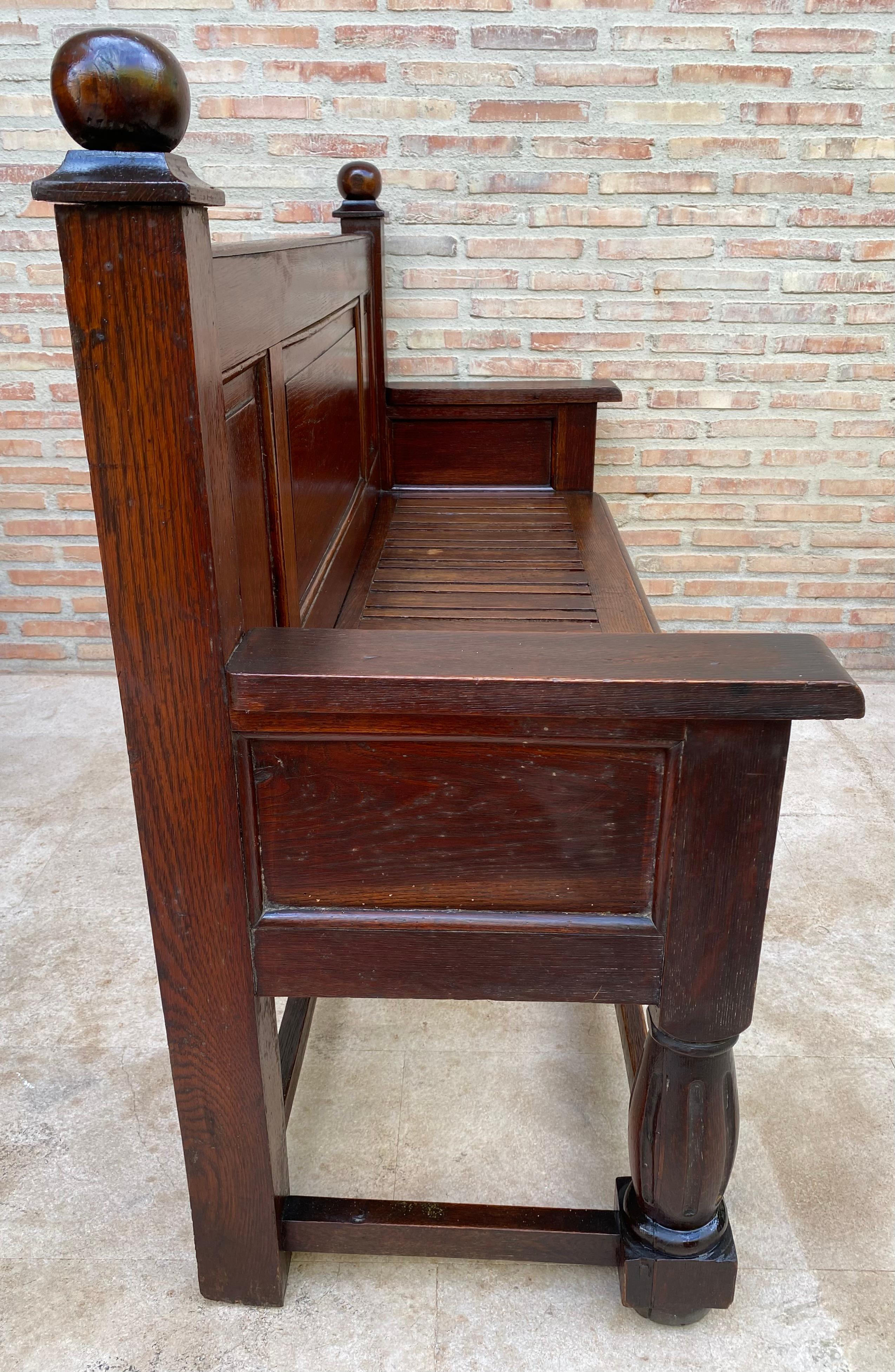 Gran banco francés de principios del siglo XX en roble con asiento largo, años 40 en venta 3