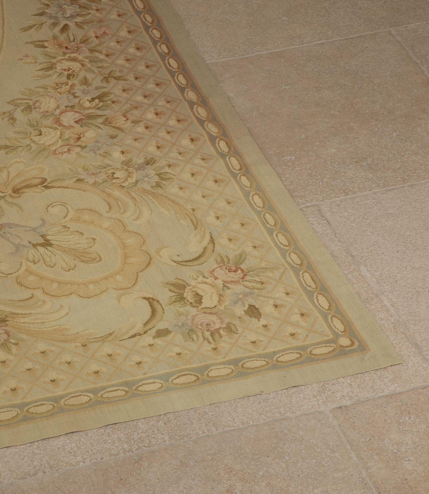 Large Early 20th Century French Hand Stitched Aubusson Rug im Angebot 4