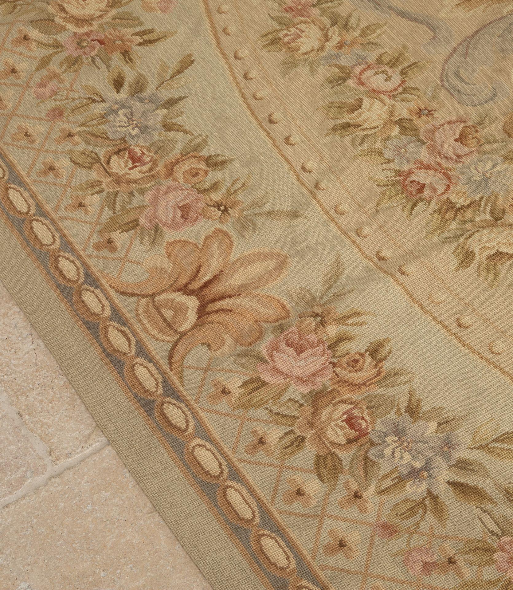 Large Early 20th Century French Hand Stitched Aubusson Rug im Angebot 1