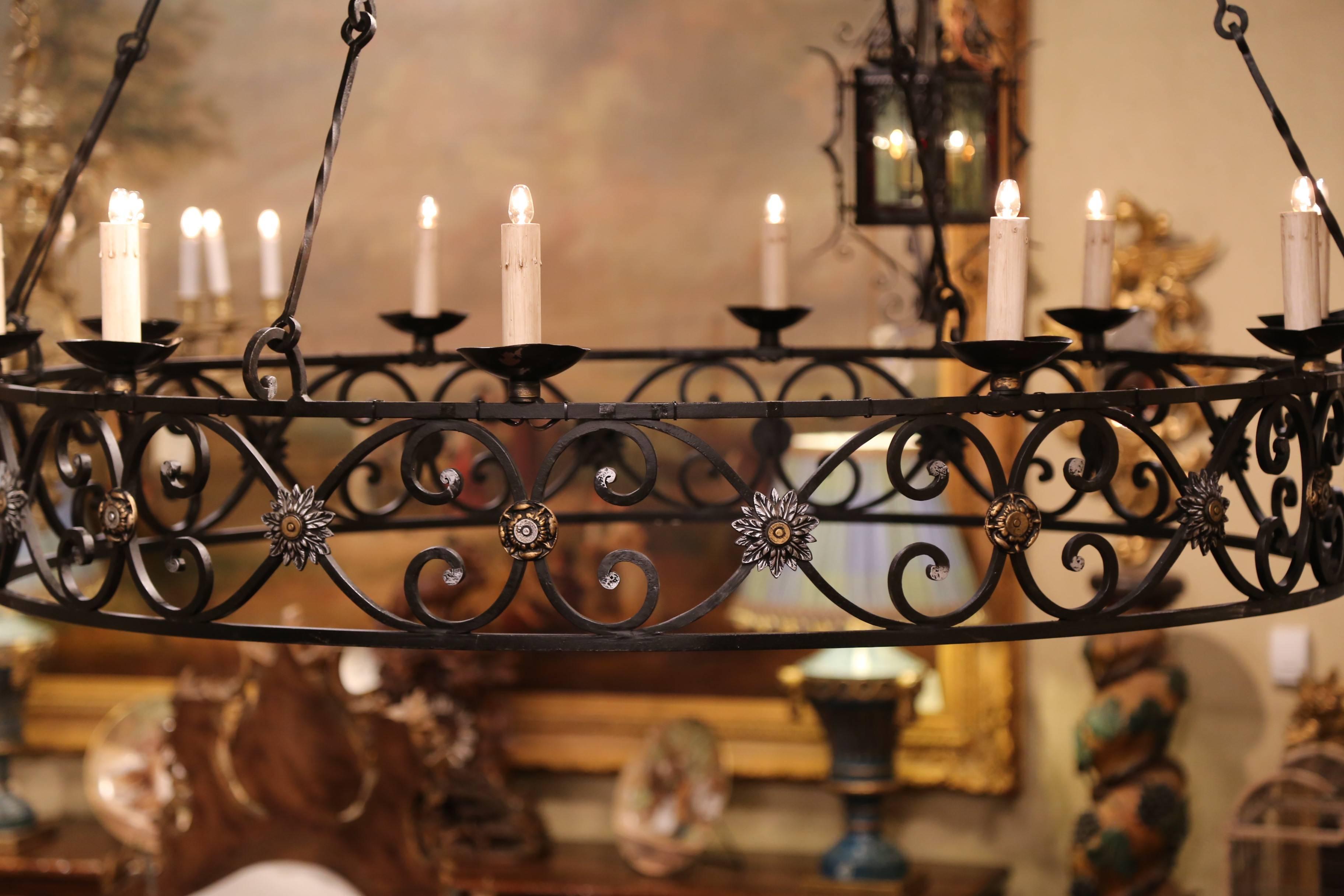 Gothic  Large Early 20th Century French Iron Ten-Light Round Chandelier from Normandy