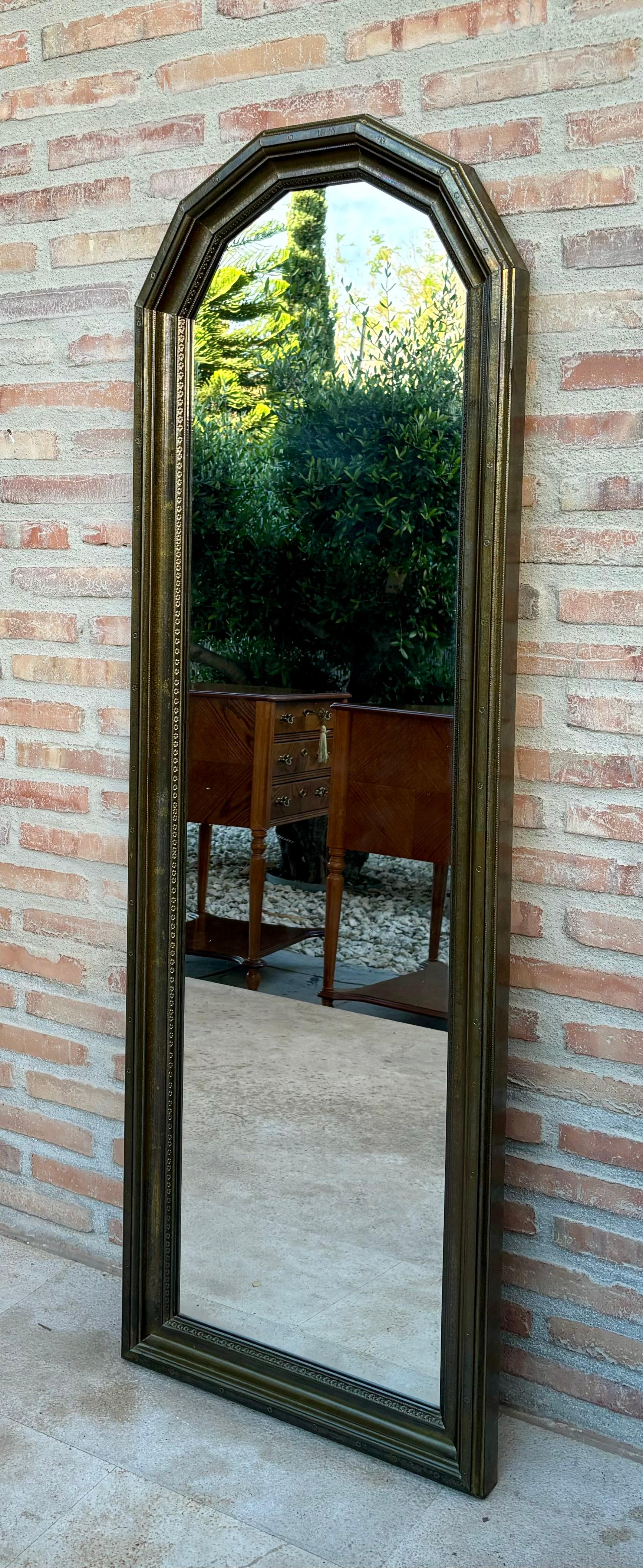 Grand miroir français du début du 20e siècle en laiton, années 1940 Bon état - En vente à Miami, FL